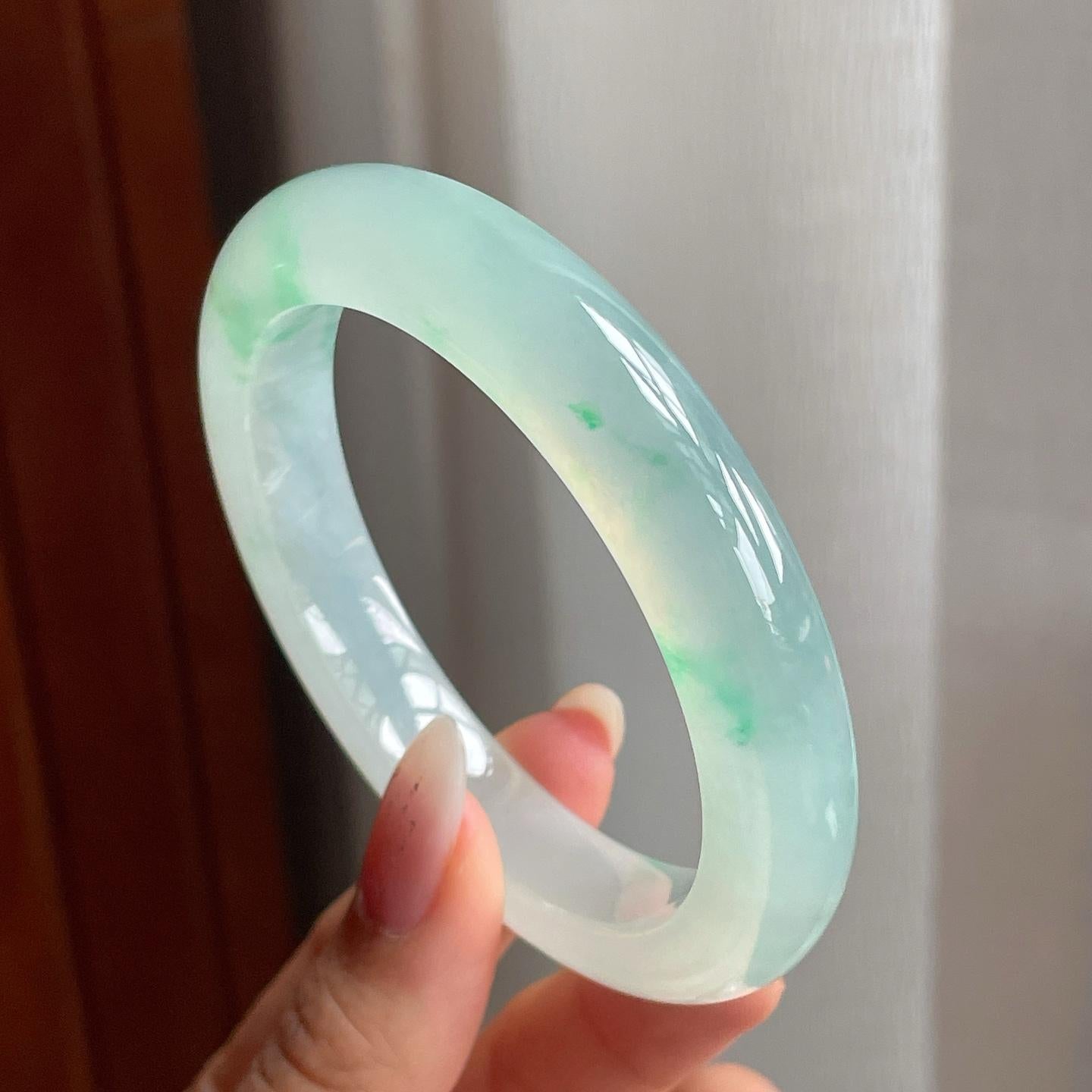 冰种飘绿花翡翠平安镯（56mm）（yc206754）
