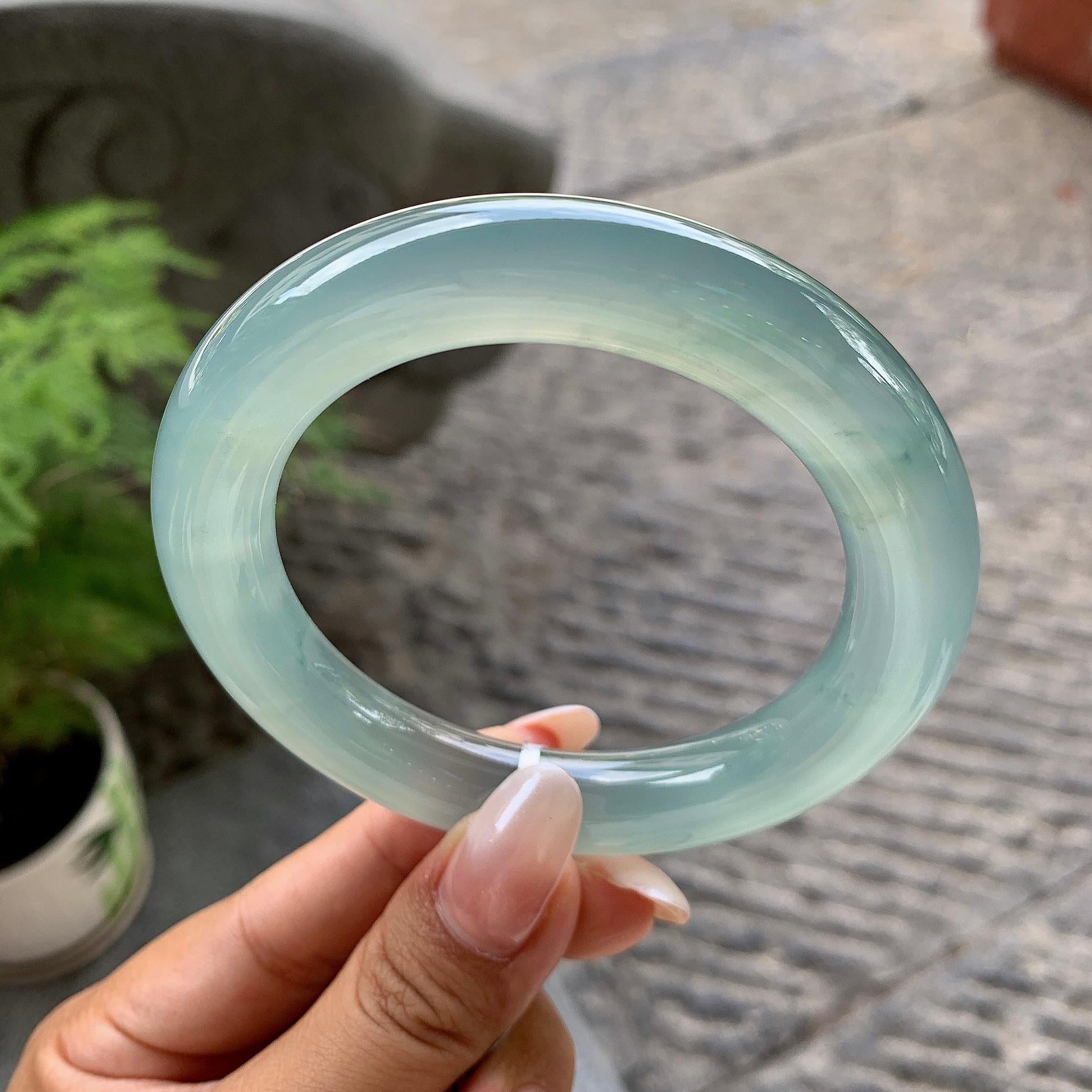 糯冰种蓝底飘花圆条手镯（58.1mm）（yc195367）