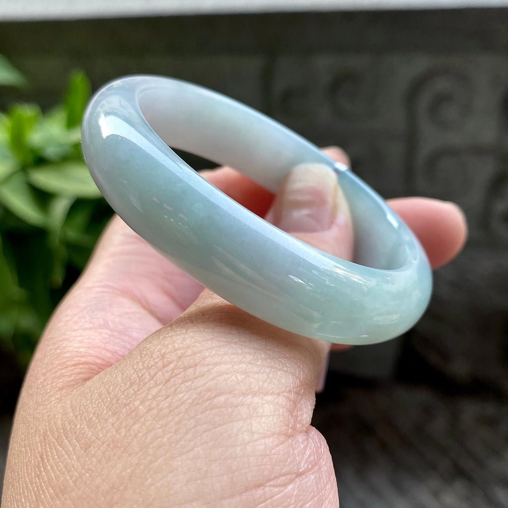 小圈口 细糯种淡晴底贵妃手镯50.6圈口 天然缅甸A货翡翠（yc313323）