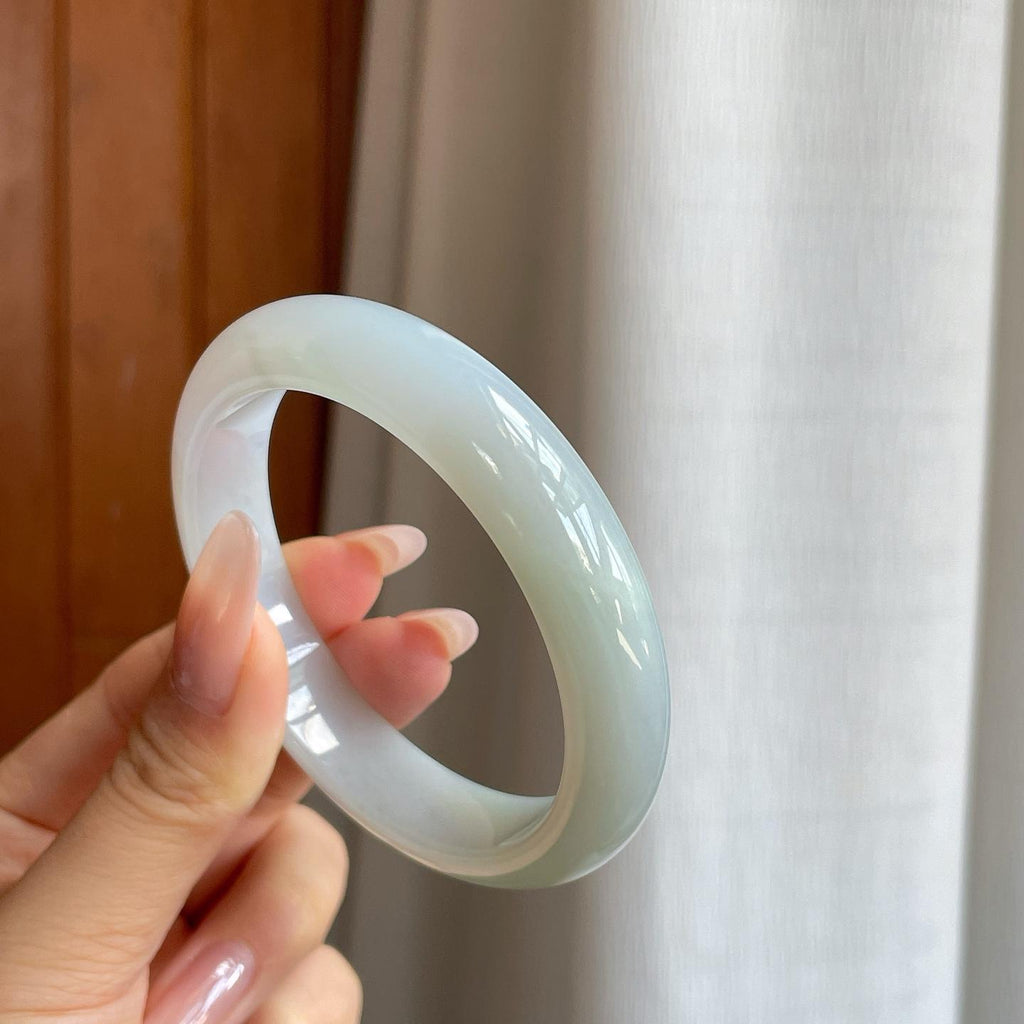 糯冰淡底色翡翠平安（57.6mm）（yc283268）