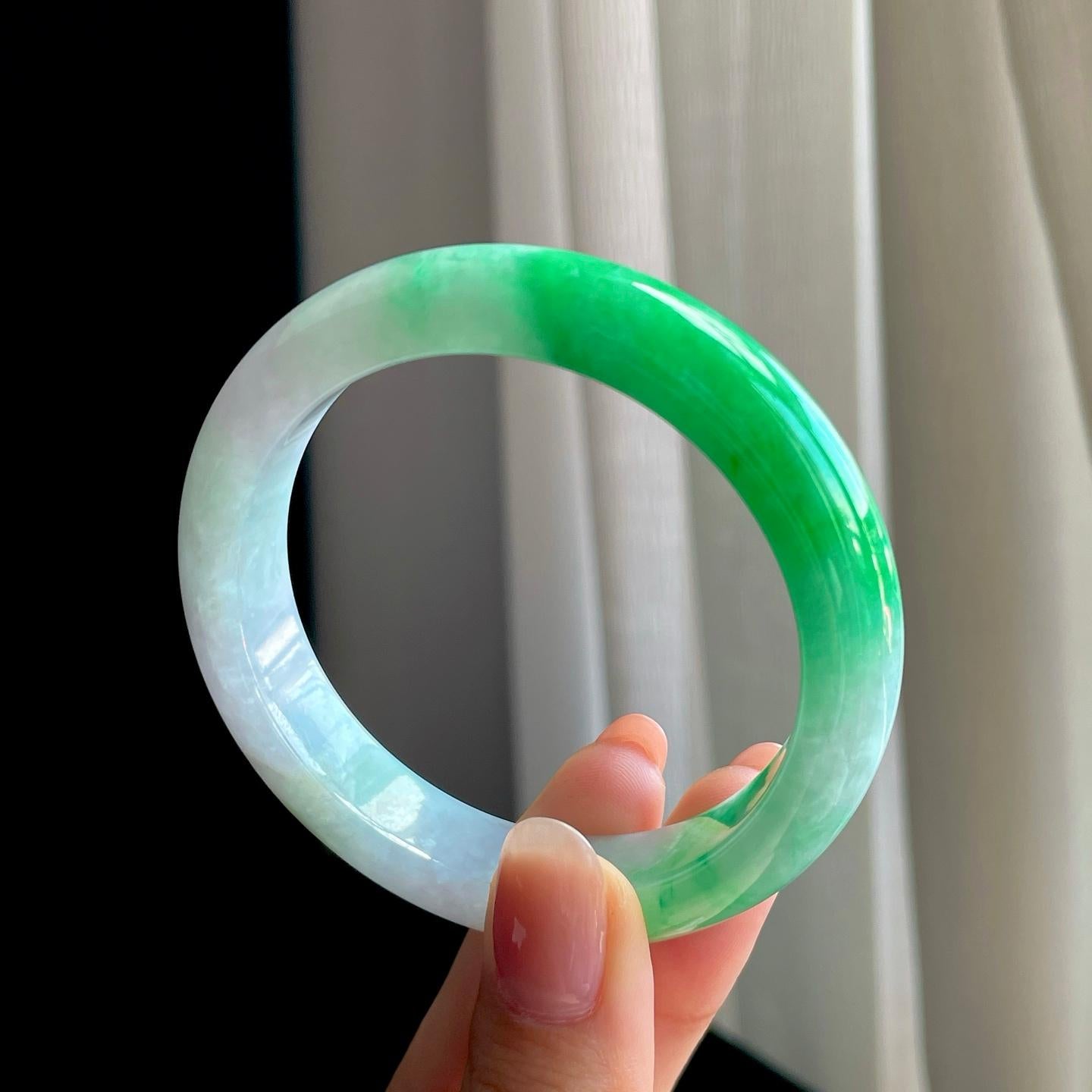 糯冰带色翡翠平安镯（55.2mm)（yc342186）