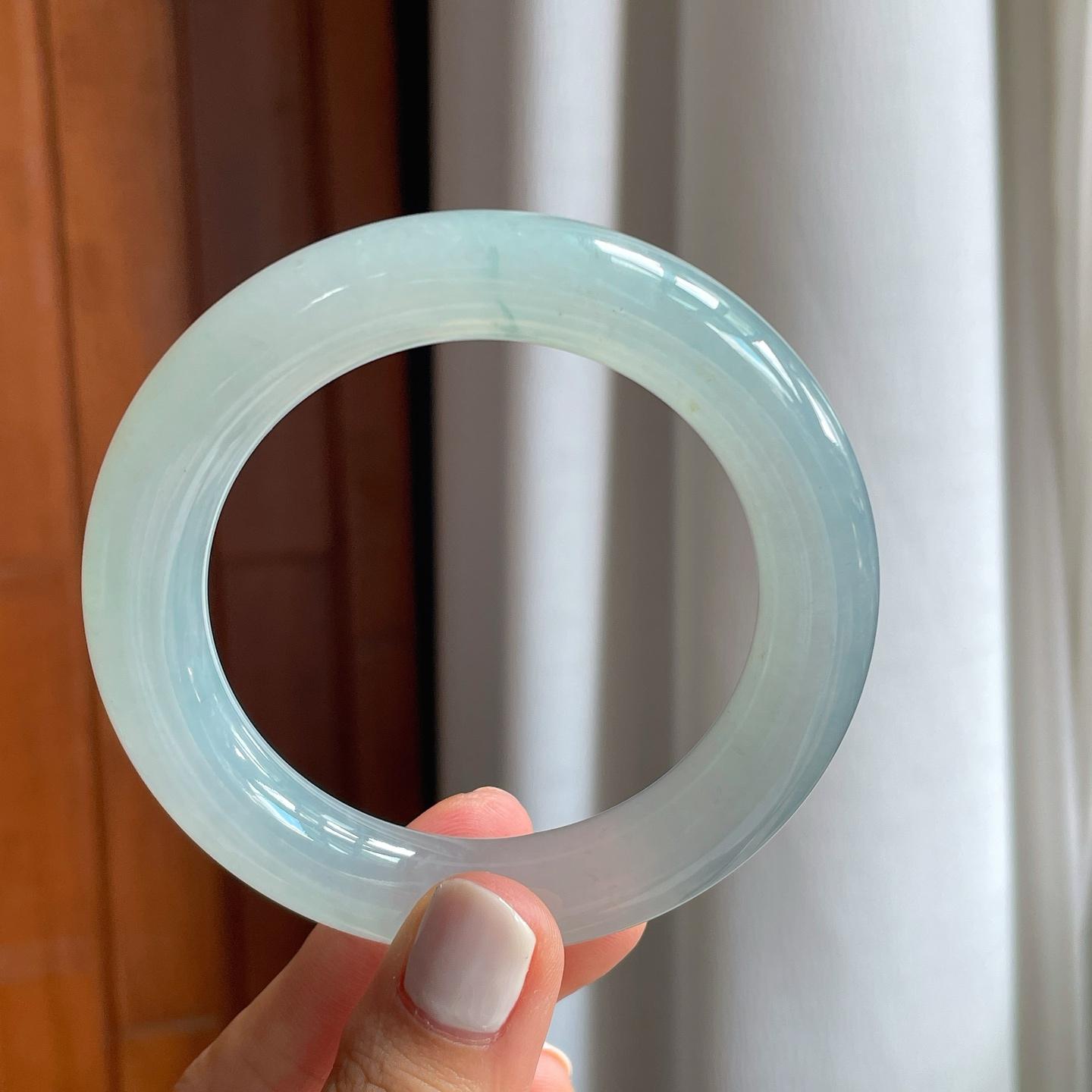 冰种蓝晴底翡翠圆条手镯（55mm）（yc247653）