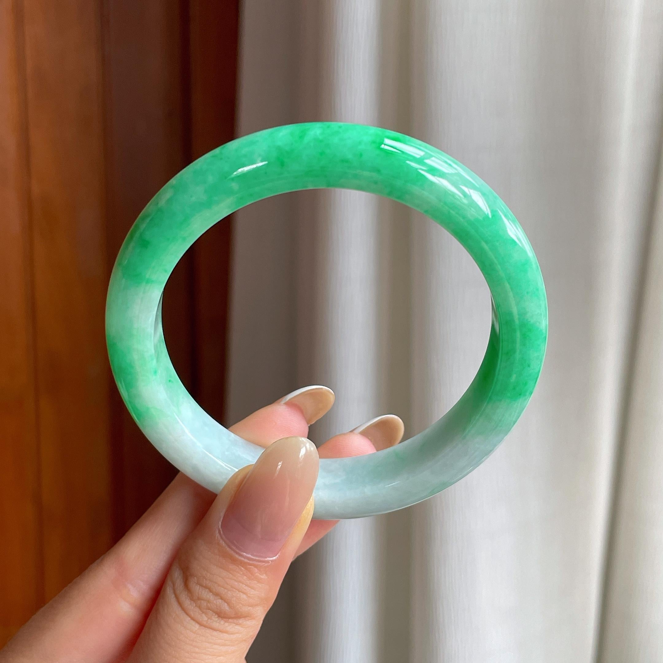 糯冰带色翡翠平安镯（55mm)（yc416038）