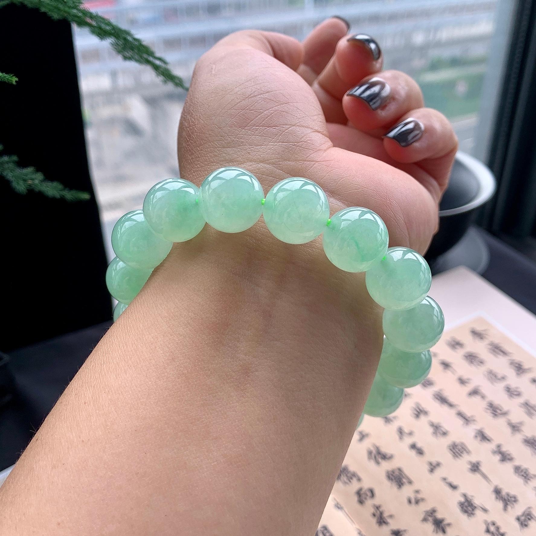 糯冰种晴水洒金手串 天然缅甸A货翡翠（yc473097）