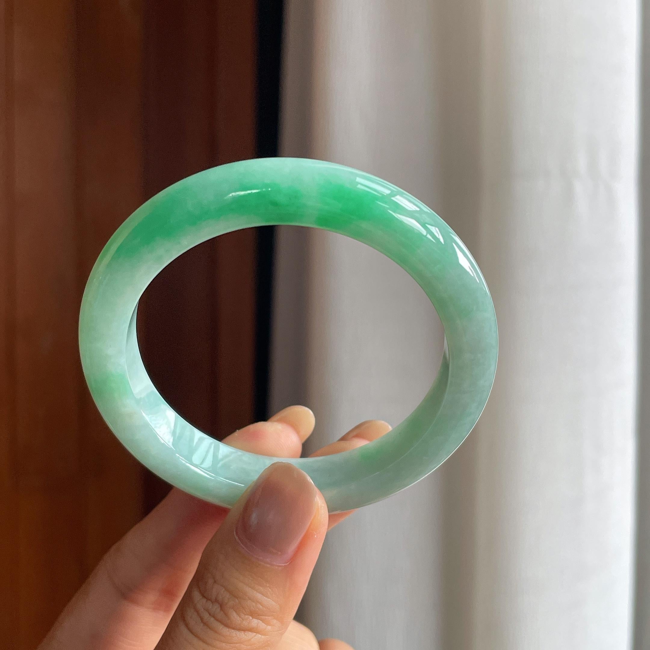 糯冰带色翡翠平安镯(54mm)（yc415362）
