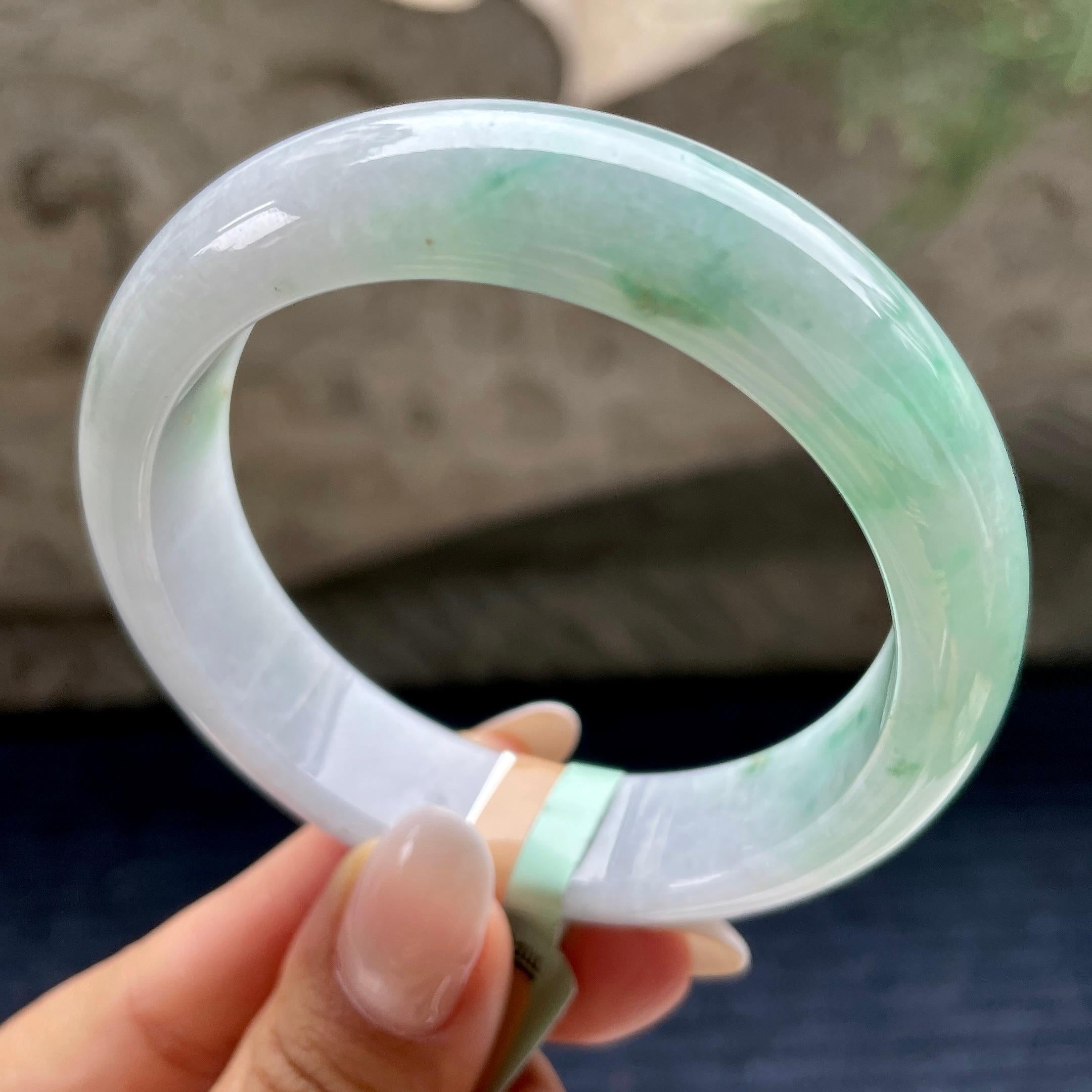 细糯种飘花正圈平安镯56.6圈        天然缅甸A货翡翠（yc405530）