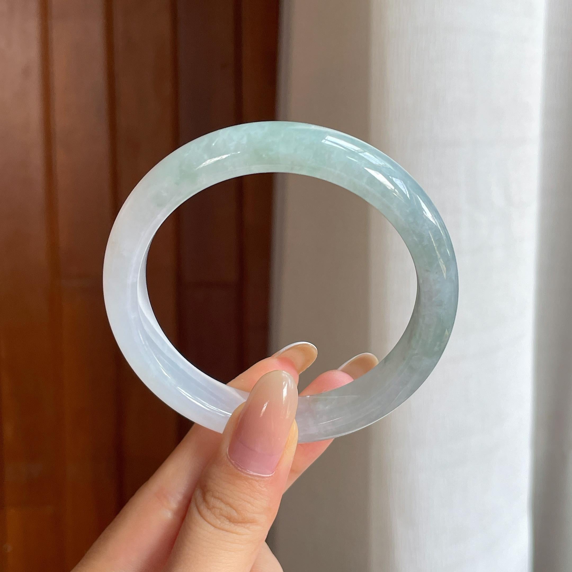 糯冰带底色翡翠平安镯（58.4mm)（yc415330）