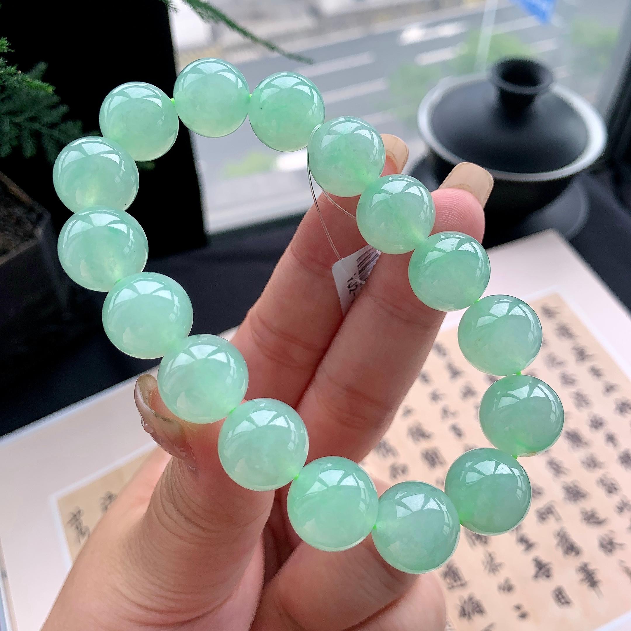 糯冰种晴水洒金手串 天然缅甸A货翡翠（yc473097）
