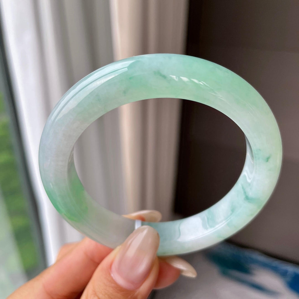 细糯种飘绿花正圈平安镯56.2圈    天然缅甸A货翡翠（yc357757）