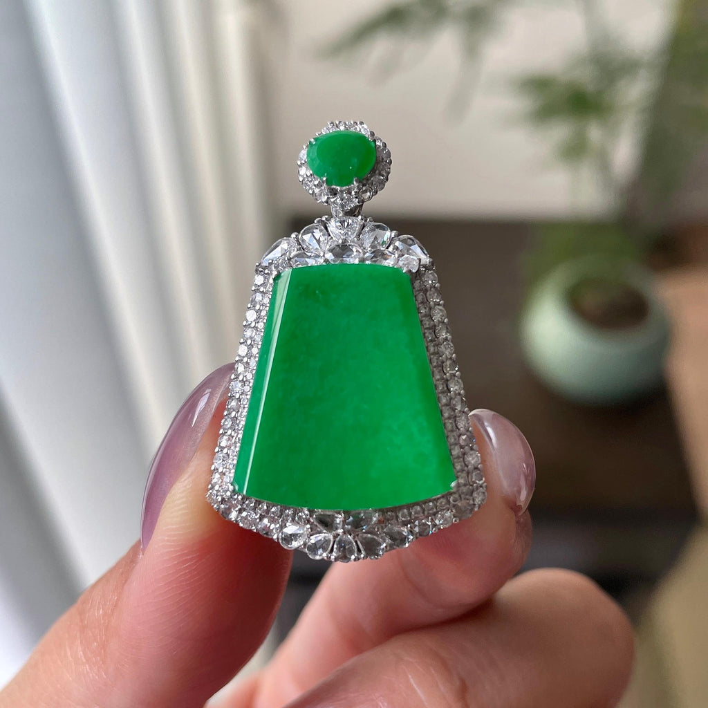 18k金钻镶细糯种满绿无事牌吊坠（yc311032）