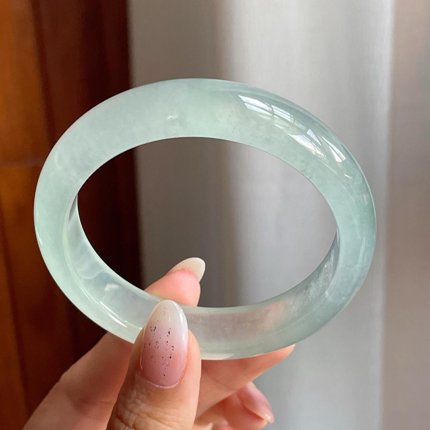 冰玻种晴底翡翠平安镯（54mm）（yc204367）