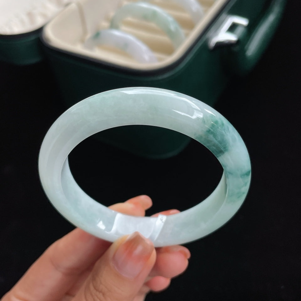 糯种飘蓝花正圈手镯翡翠手镯（55.8mm）（yc016630）