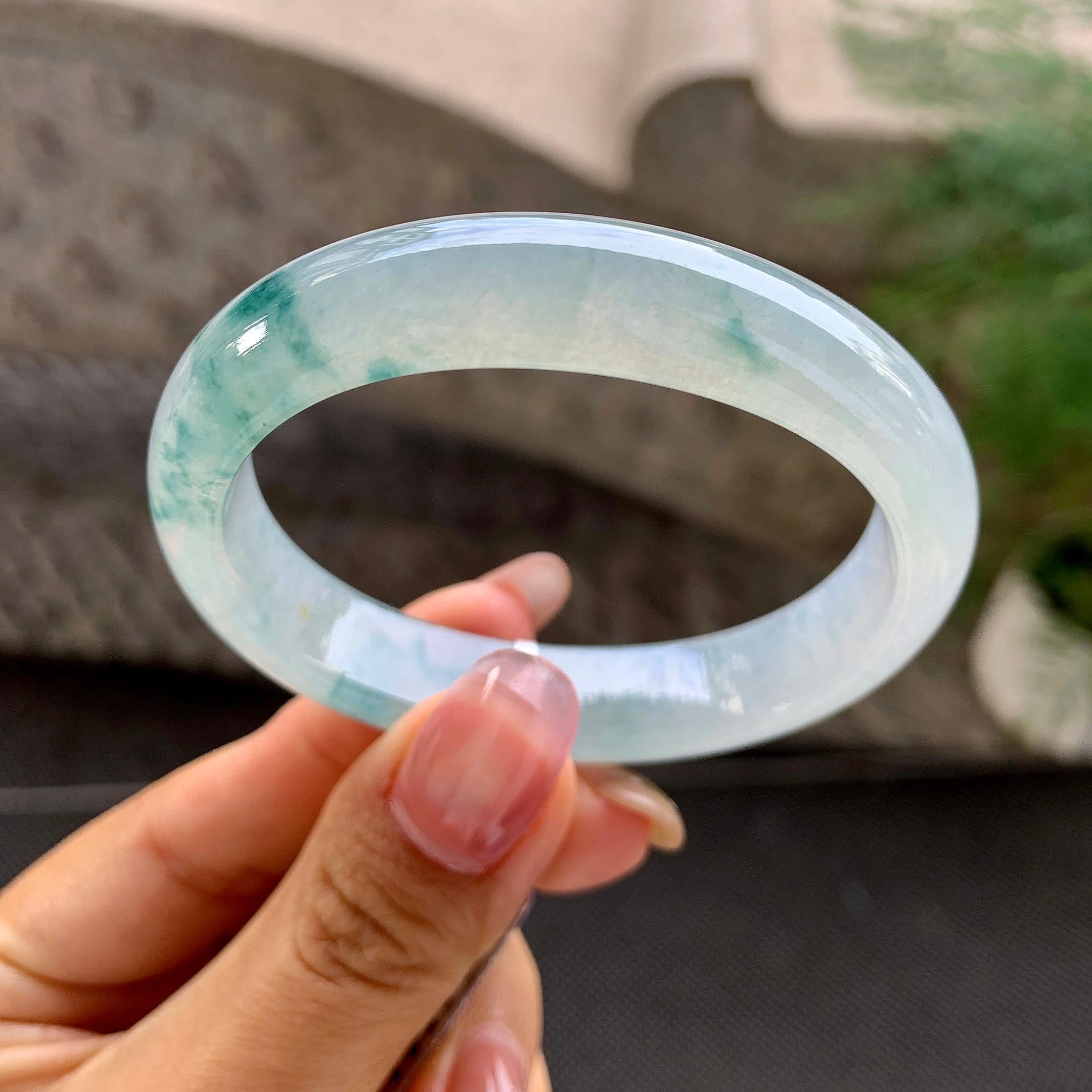 糯冰种飘花贵妃手镯（51.5mm）（yc288667）