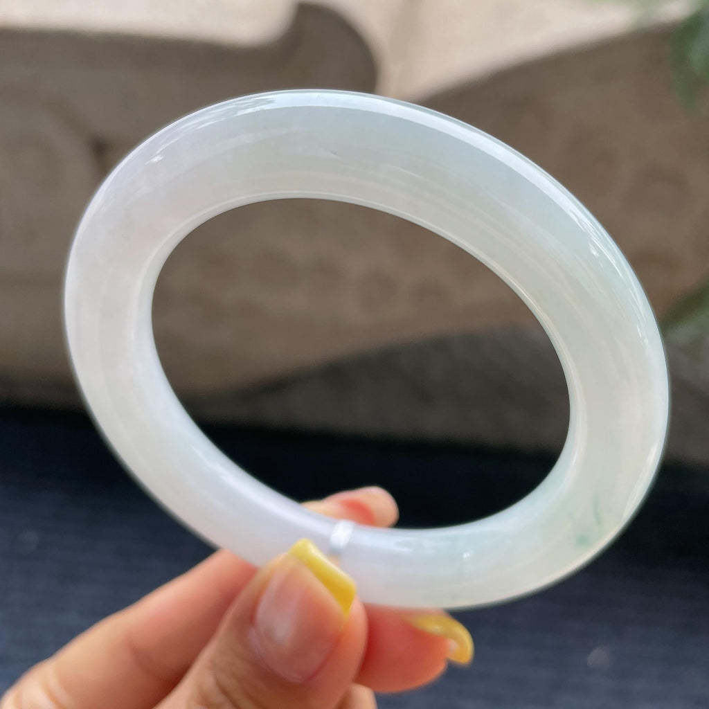 小圈口    细糯种飘花圆条手镯53.6圈     天然缅甸A货翡翠（yc371523）
