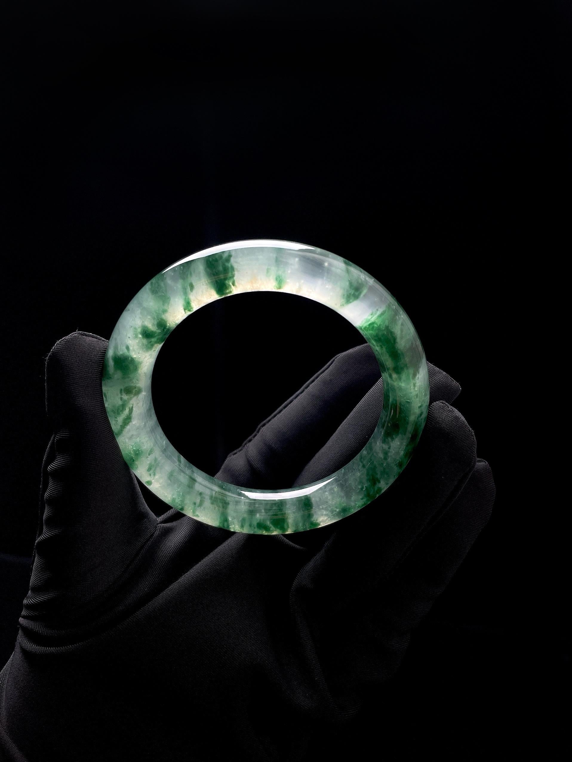 冰玻种飘花翡翠圆条手镯（59.3mm)（yc348915）