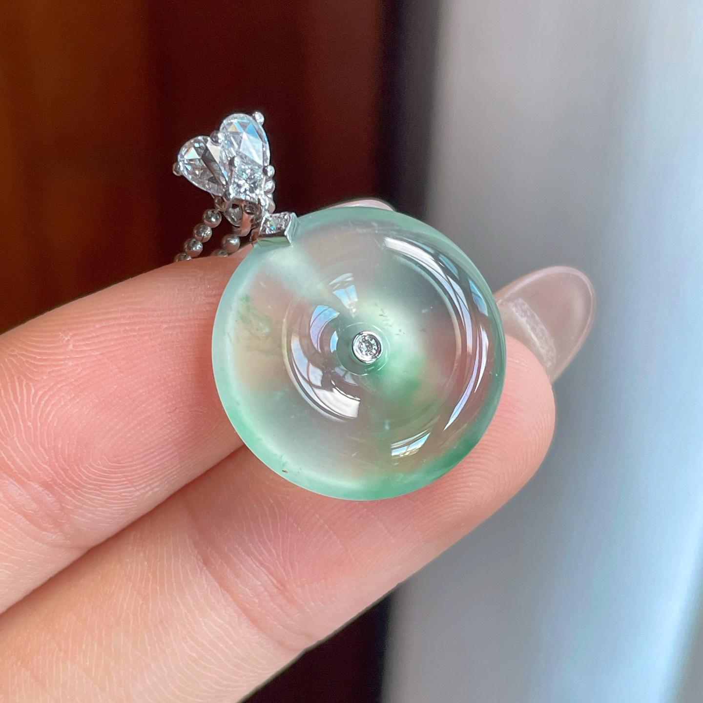 18k金扣冰种飘绿花翡翠平安扣（yc241856）