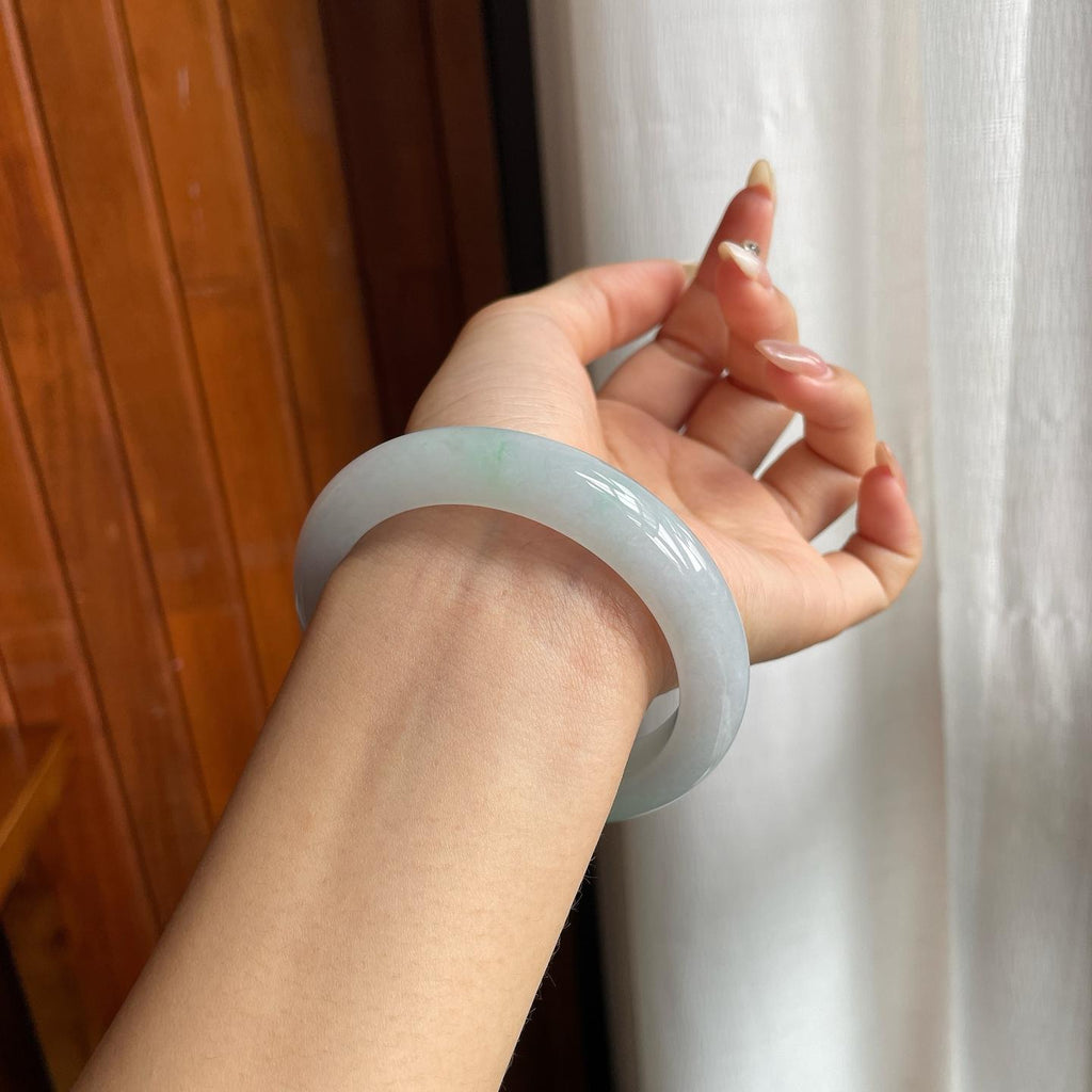 糯冰种带色翡翠平安镯（58.3mm）（yc221899）