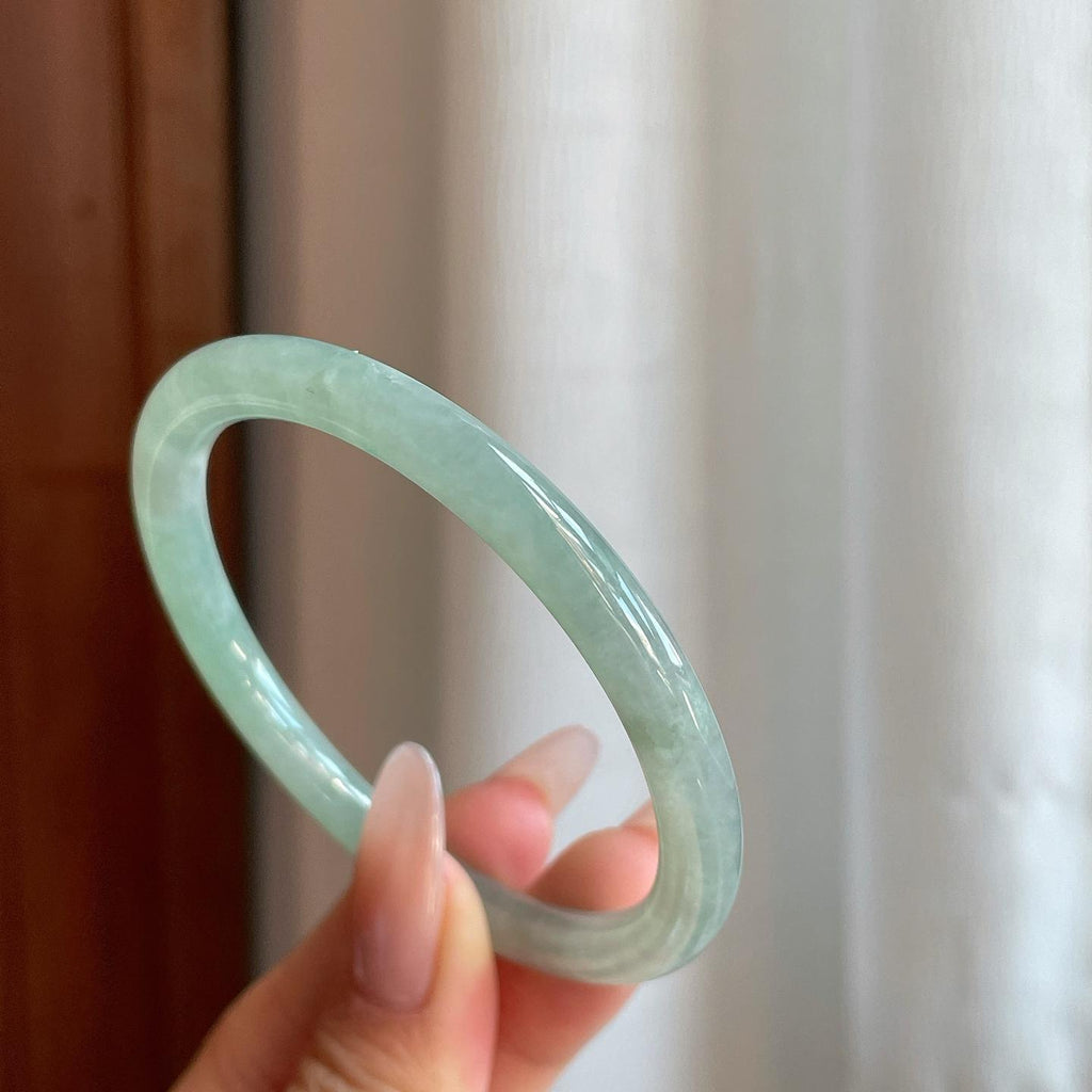 糯冰晴底翡翠叮当镯（54mm）（yc270316）