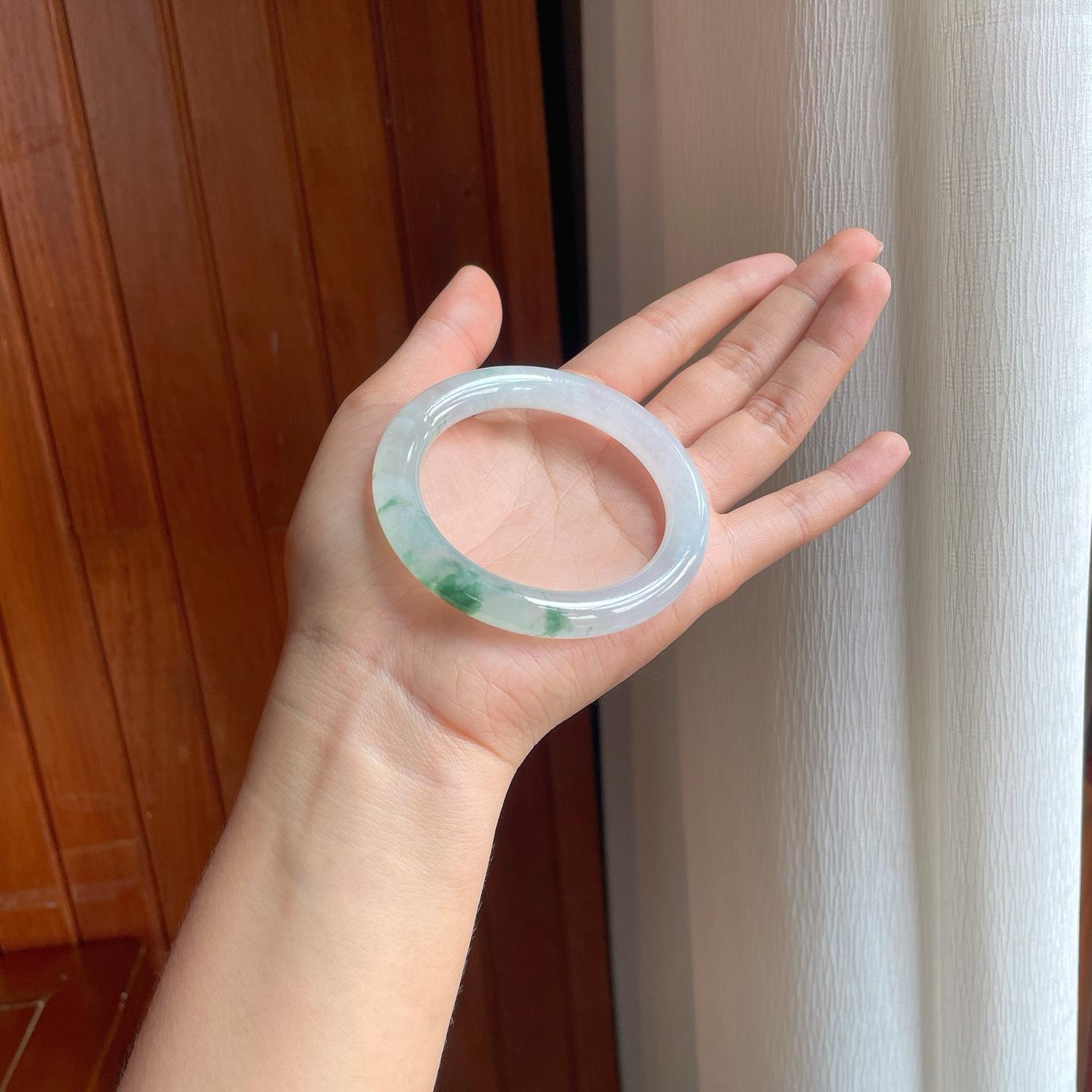 冰种飘花翡翠圆条手镯（54.2mm）（yc397202）