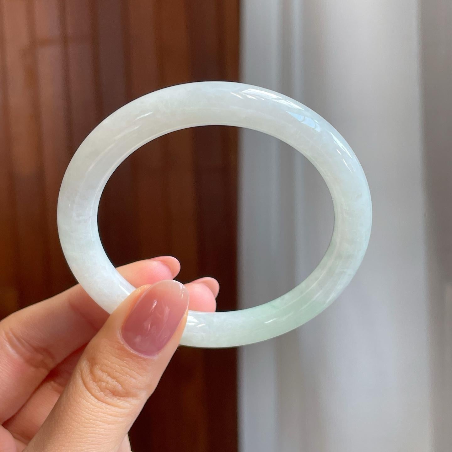 糯冰带色翡翠圆条手镯（53mm)（yc322586）