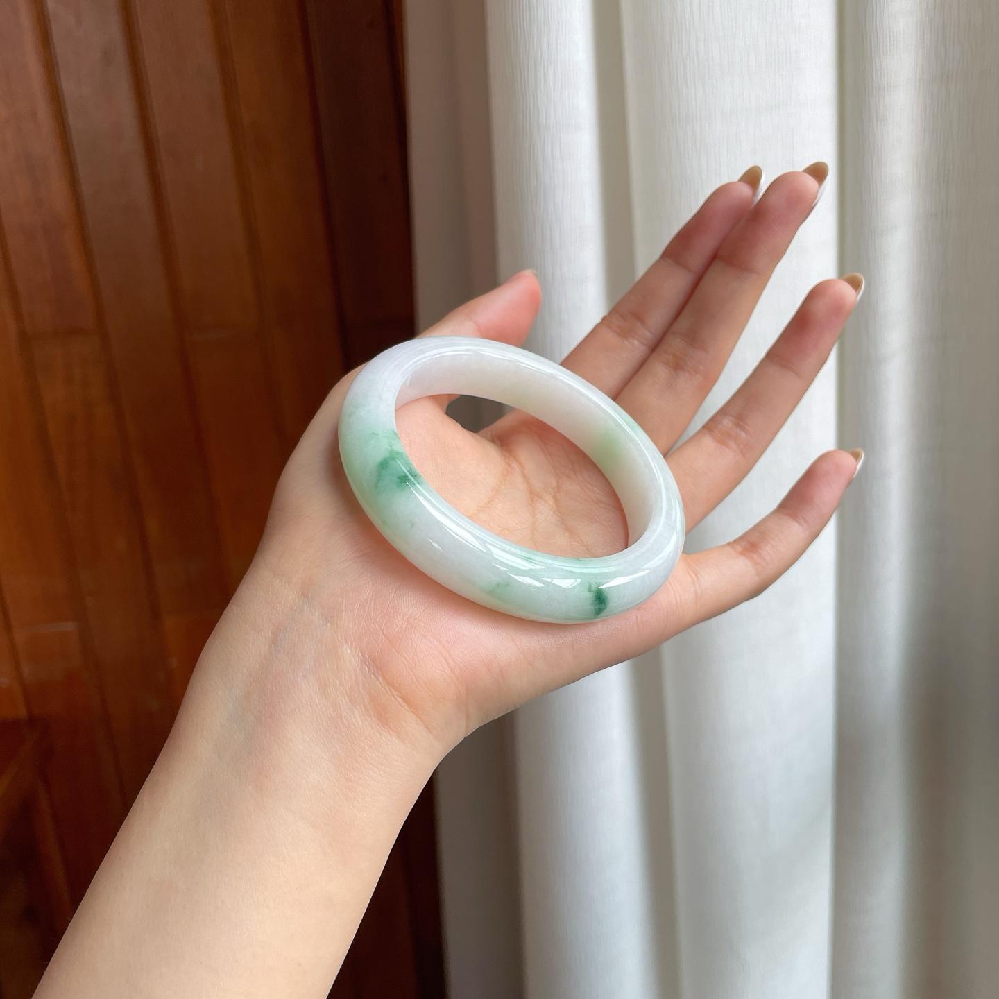 糯冰飘花翡翠平安镯（55.5mm)（yc373930）
