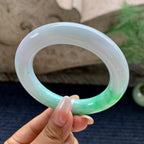 细糯种飘绿圆条手镯（56.7mm）