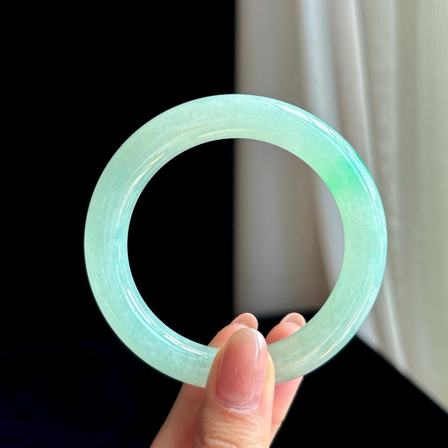 糯冰种飘花翡翠圆条手镯（53.4mm）（yc342190）