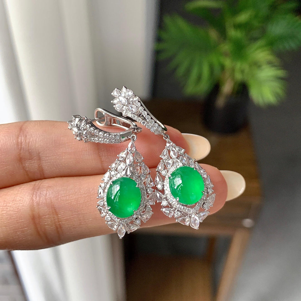 18K金钻镶冰种满绿蛋面耳坠（yc252293）