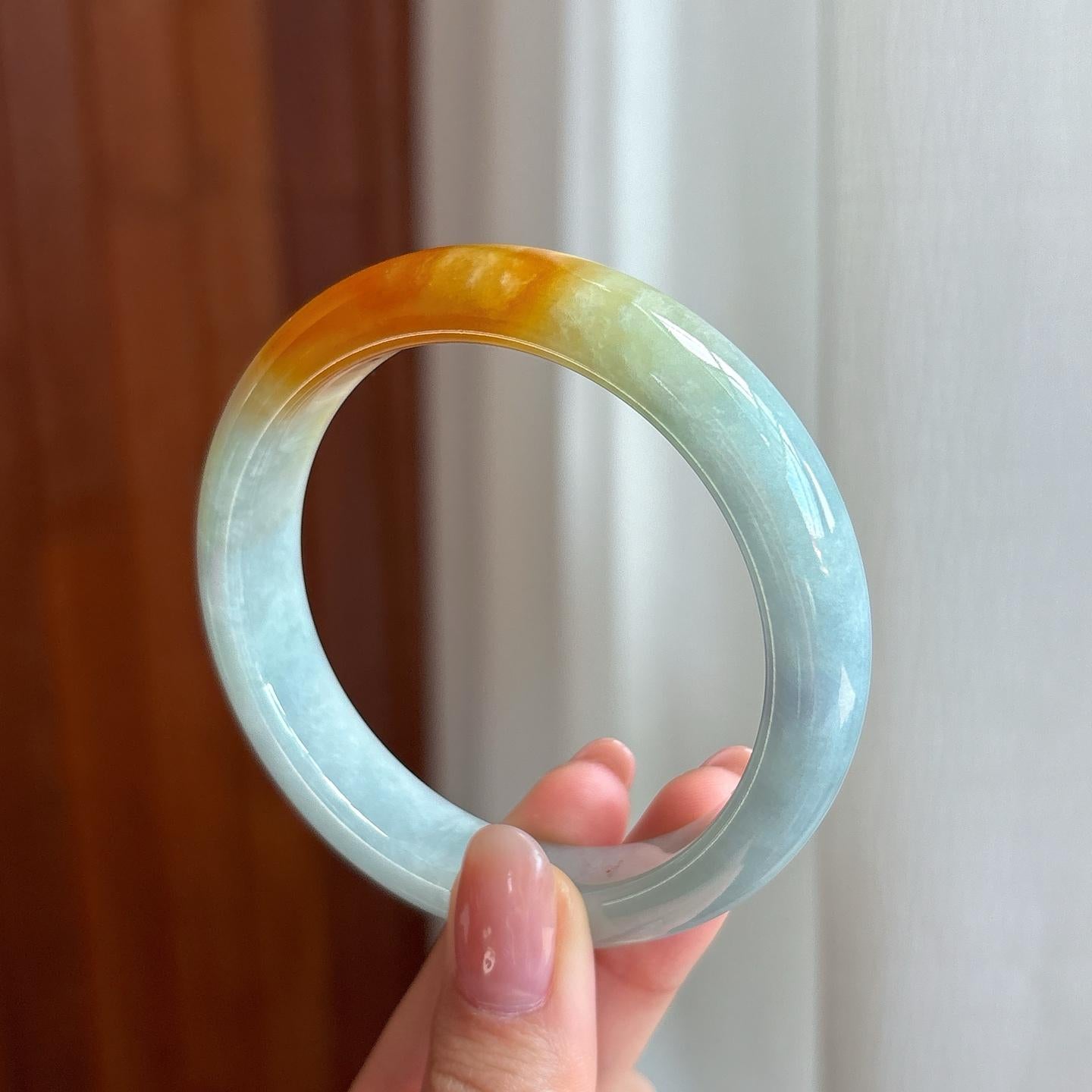 糯冰带黄翡翡翠平安镯（58.5mm）（yc329525）