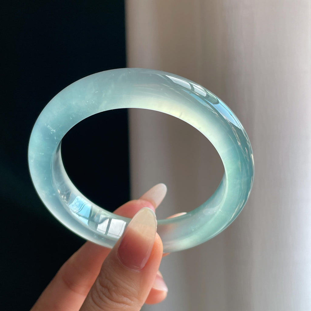 冰玻种淡底色翡翠平安镯（57.5mm）（yc306812）
