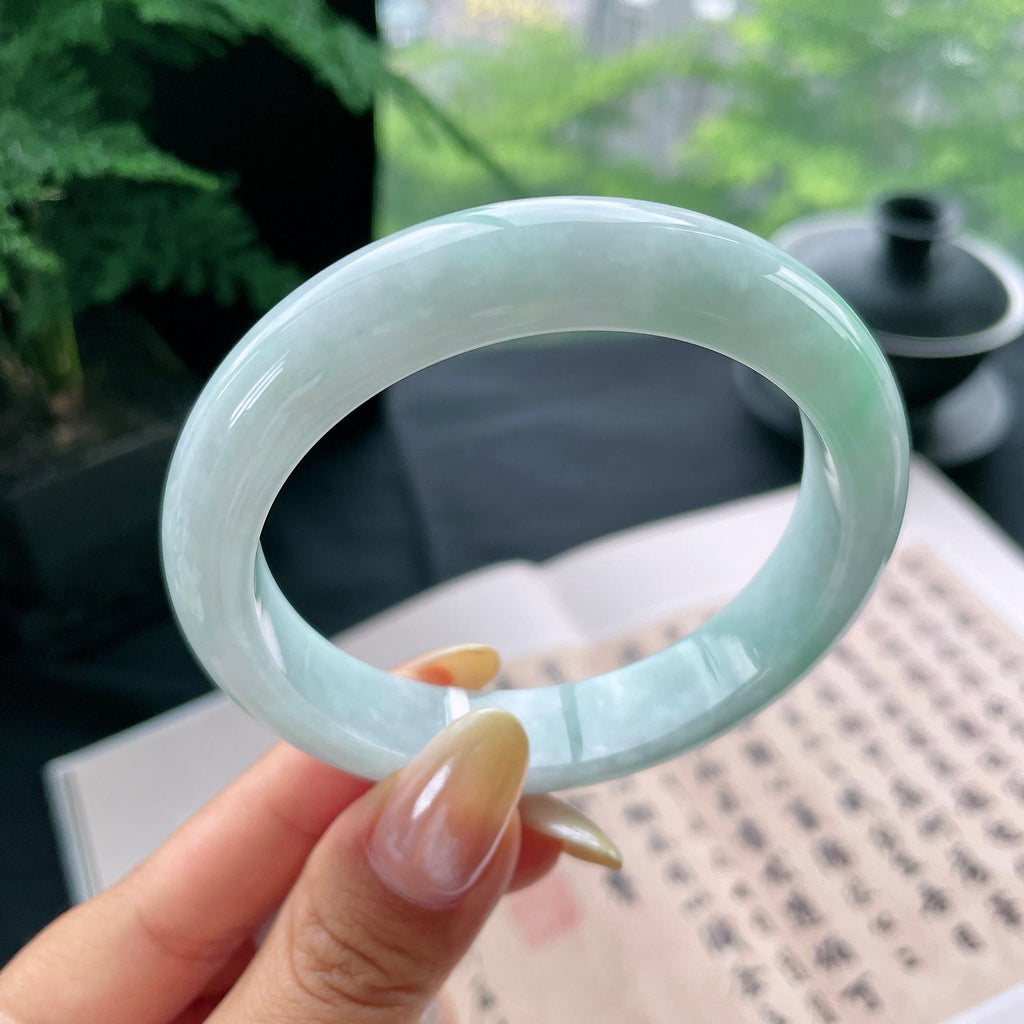 细糯种飘绿正圈平安镯57.2圈 天然缅甸A货翡翠（yc473060）