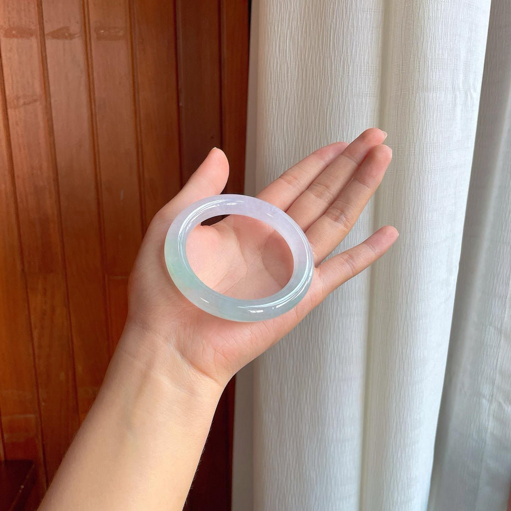 冰种淡春彩底翡翠圆条手镯（54mm）（yc408419）