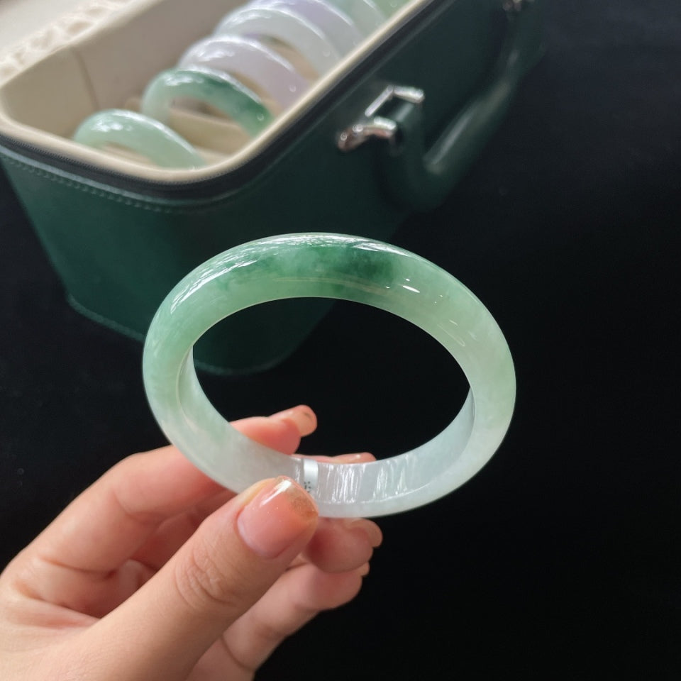 糯冰飘花正圈翡翠手镯（56mm）（yc019441）