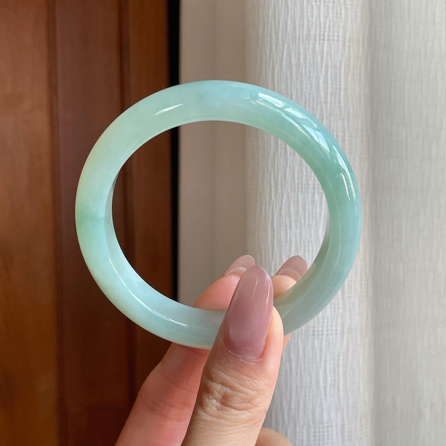 糯冰晴底翡翠平安镯（55.2mm）（yc294116）
