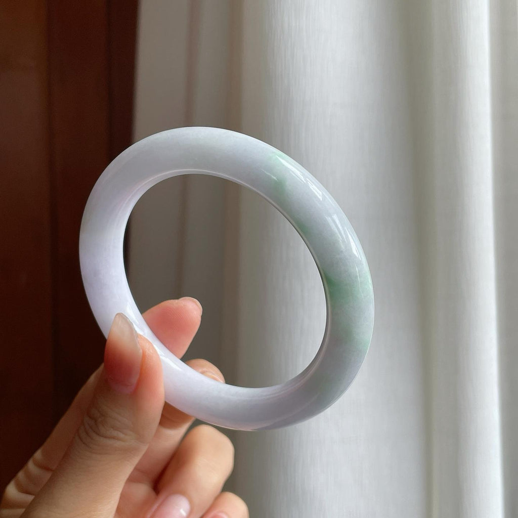 糯冰淡春底带色翡翠圆条手镯（59.5mm）（yc312893）