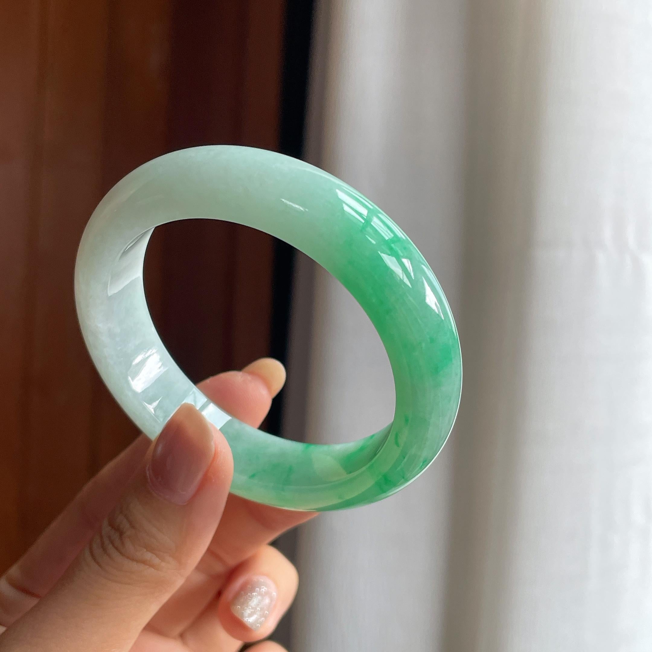糯冰带色翡翠平安镯(54mm)（yc415368）