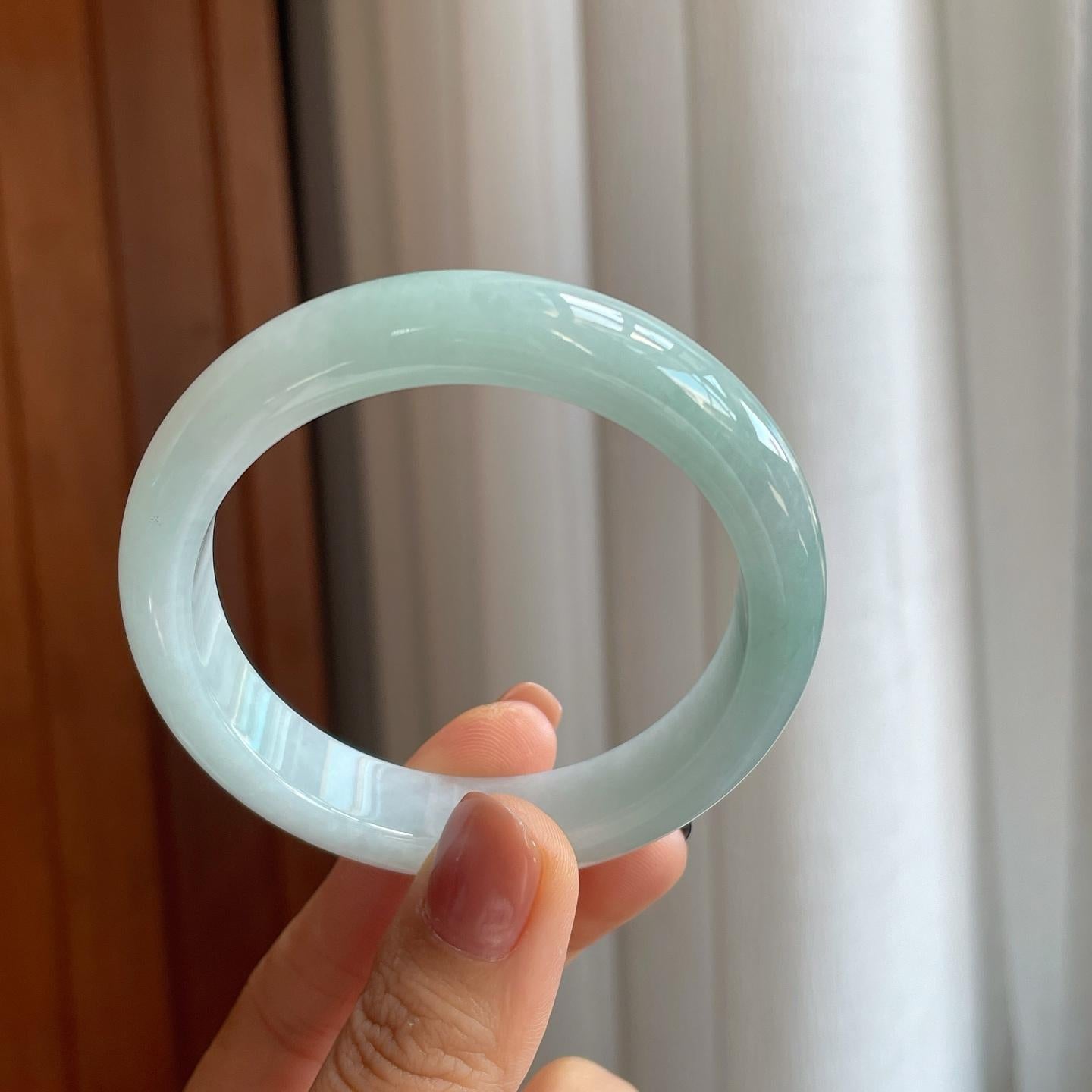 糯冰淡底色翡翠平安镯（53.5mm）（yc279361）