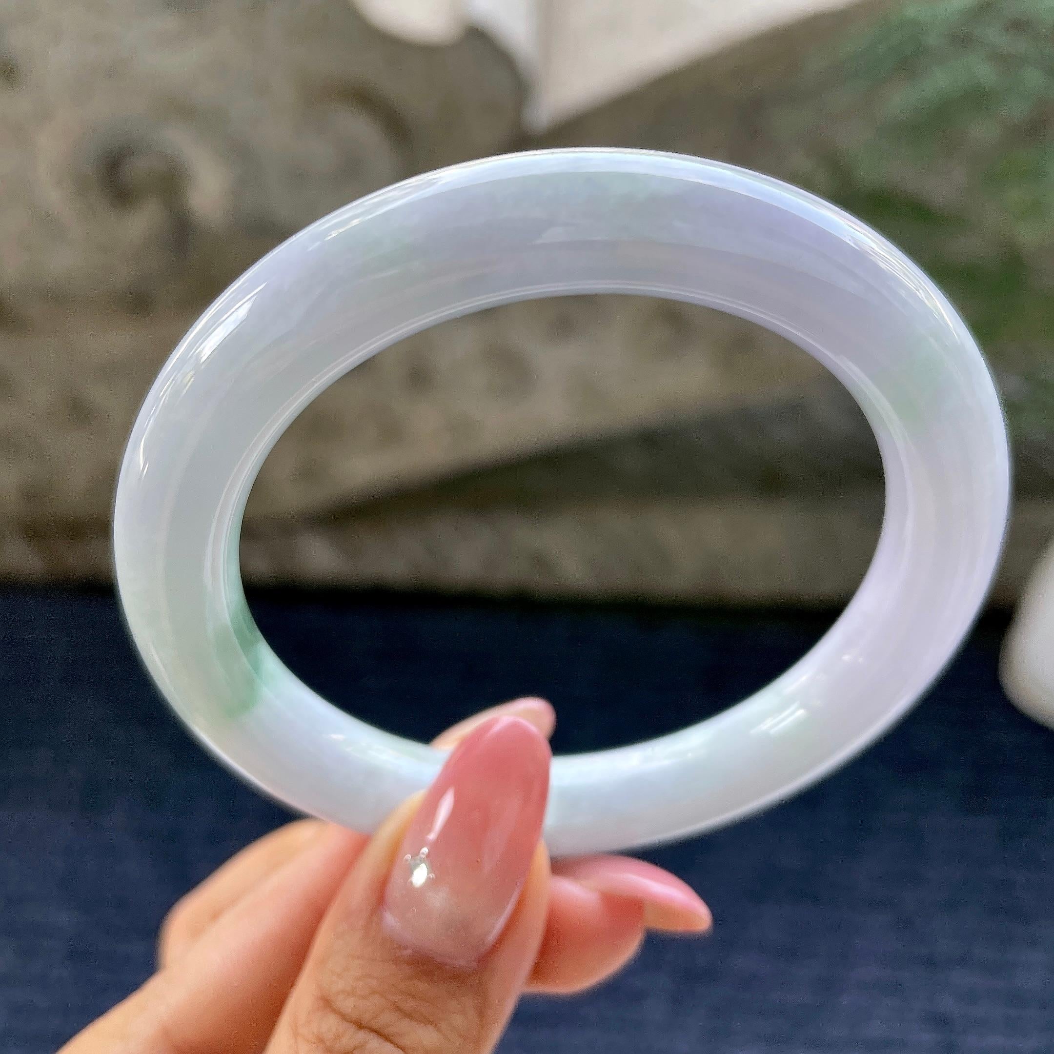 大圈口       细糯种淡紫罗兰飘花圆条手镯58.8圈         天然缅甸A货翡翠（yc433696）