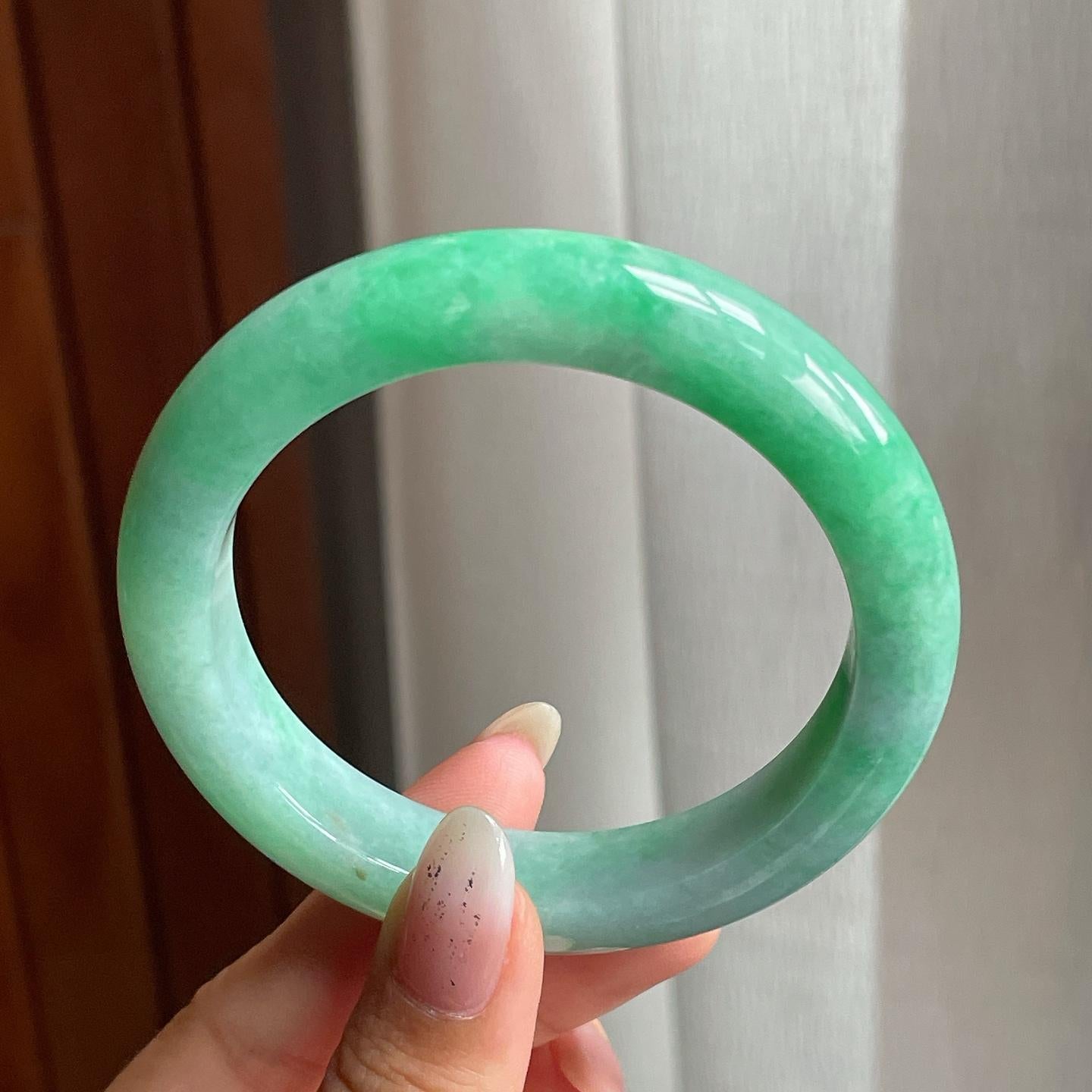 糯冰种带色翡翠平安镯（56mm）（yc207393）