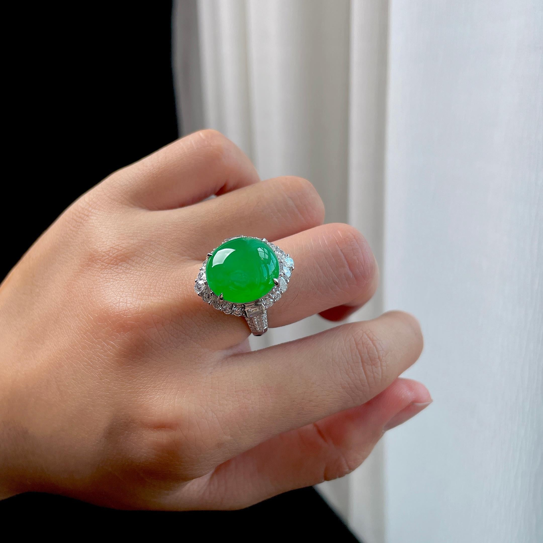 18k金钻镶冰种满绿翡翠蛋面戒指（yc344505）