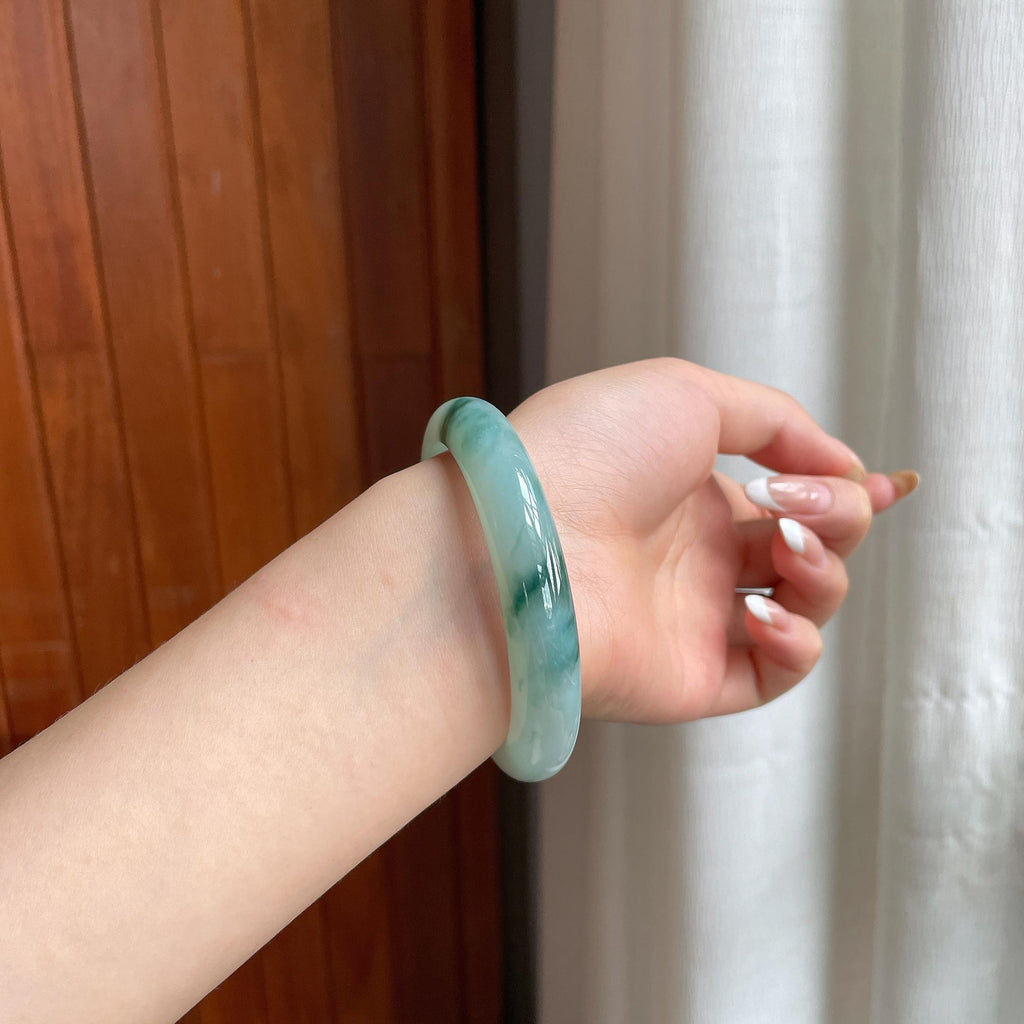 糯冰飘花翡翠平安镯（57.3mm)（yc416963）