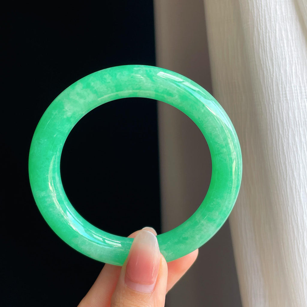 糯冰果绿满绿翡翠圆条手镯（56mm）（yc316663）