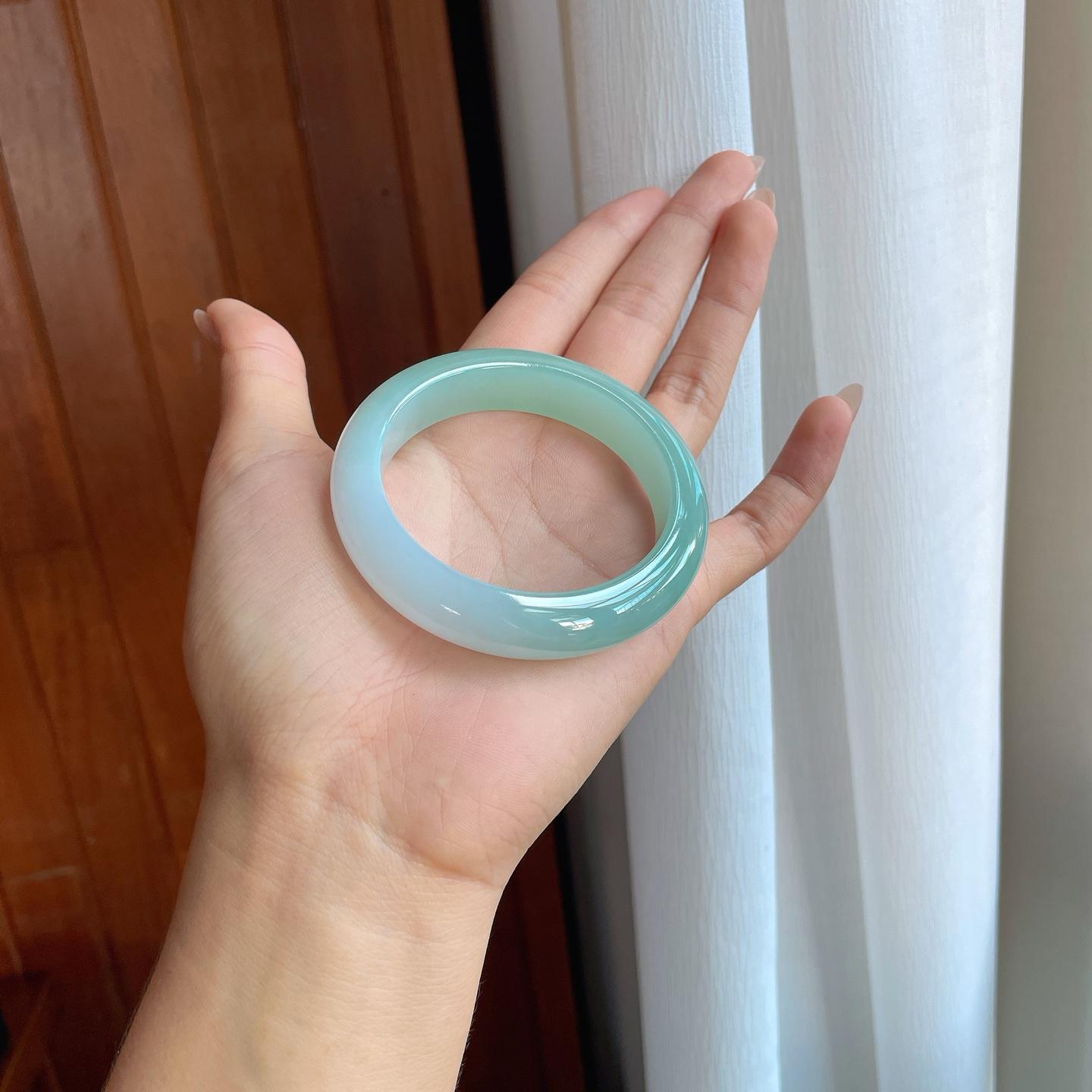 冰种半山半水晴绿底翡翠平安镯（53mm）（yc242096）