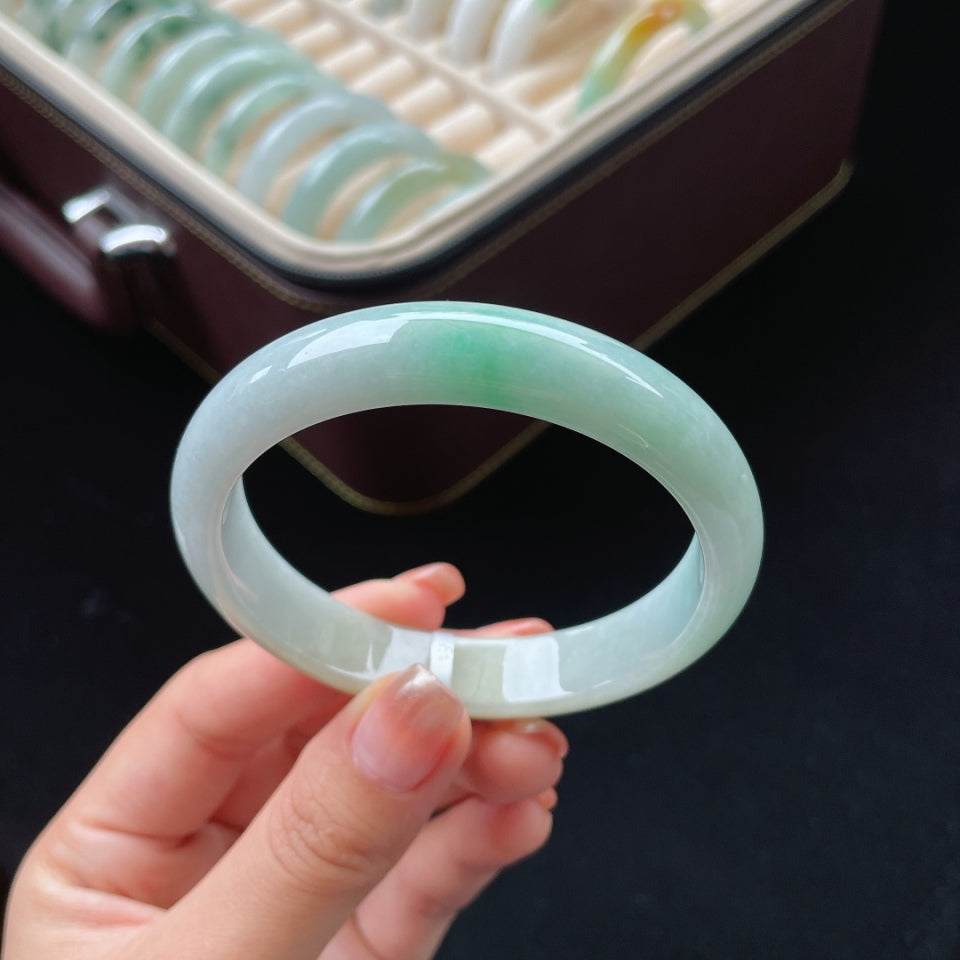 细糯冰黄加绿正圈翡翠手镯（58.5mm）（yc017173）