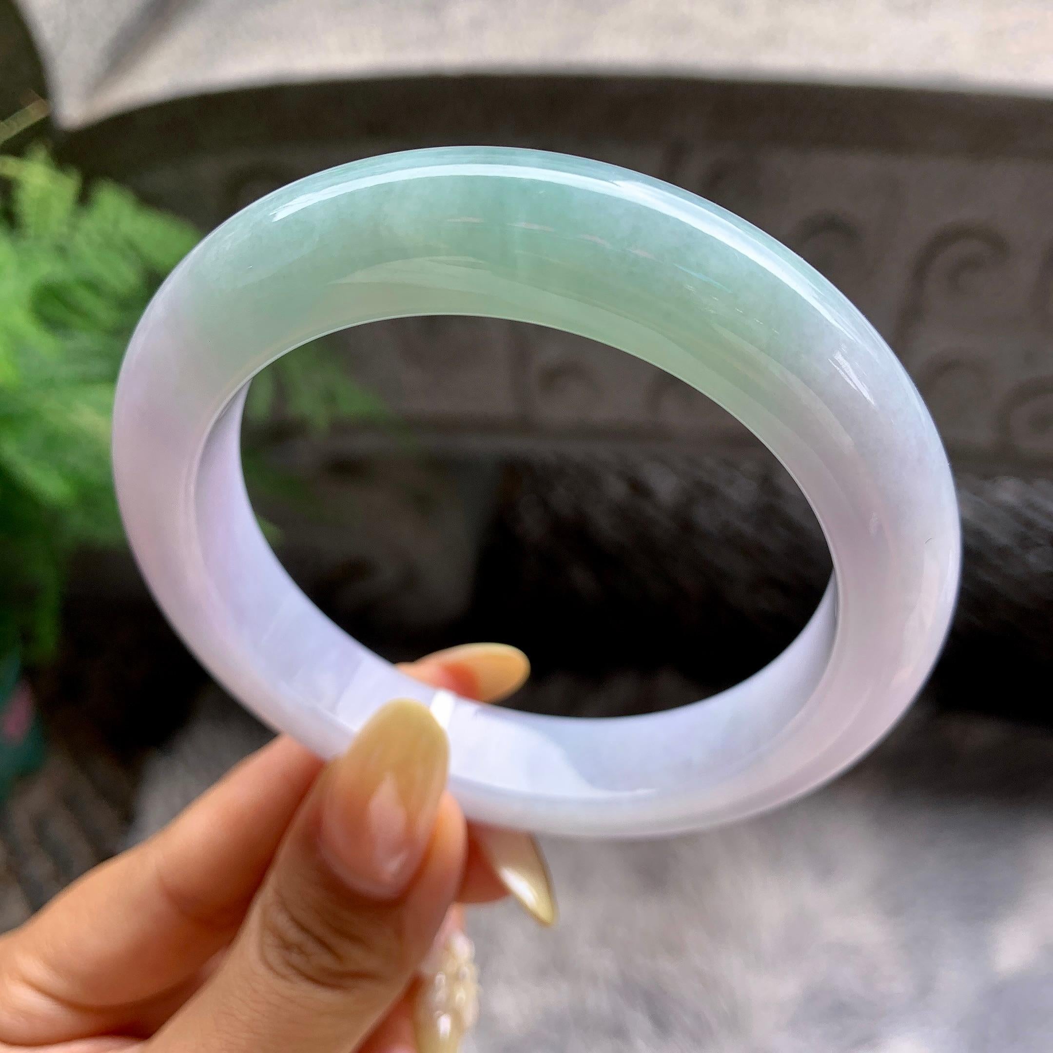 大圈口 细糯种淡春彩正圈平安镯60圈 天然缅甸A货翡翠（yc481907）
