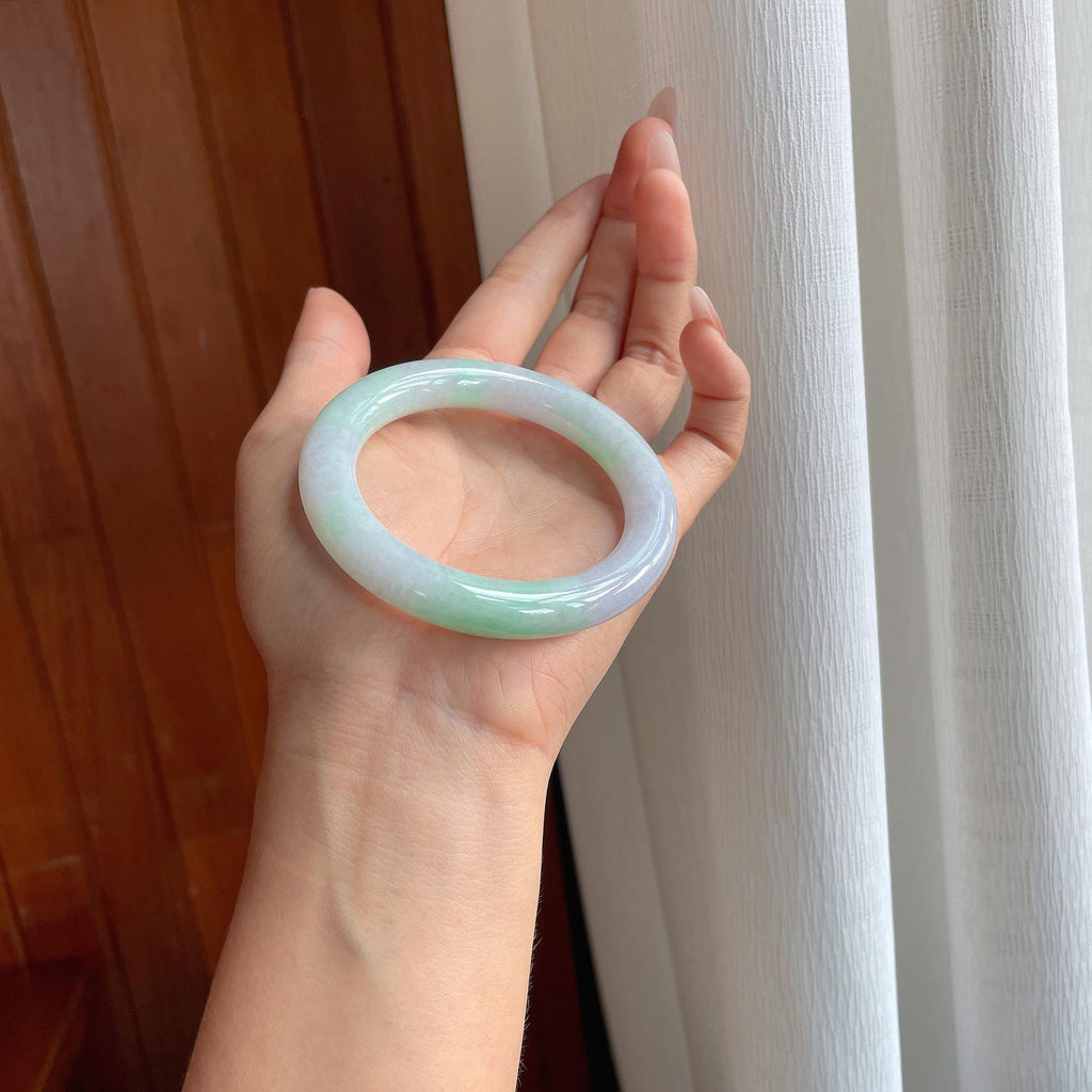 糯冰飘绿花翡翠圆条手镯（54.2mm）（yc295067）