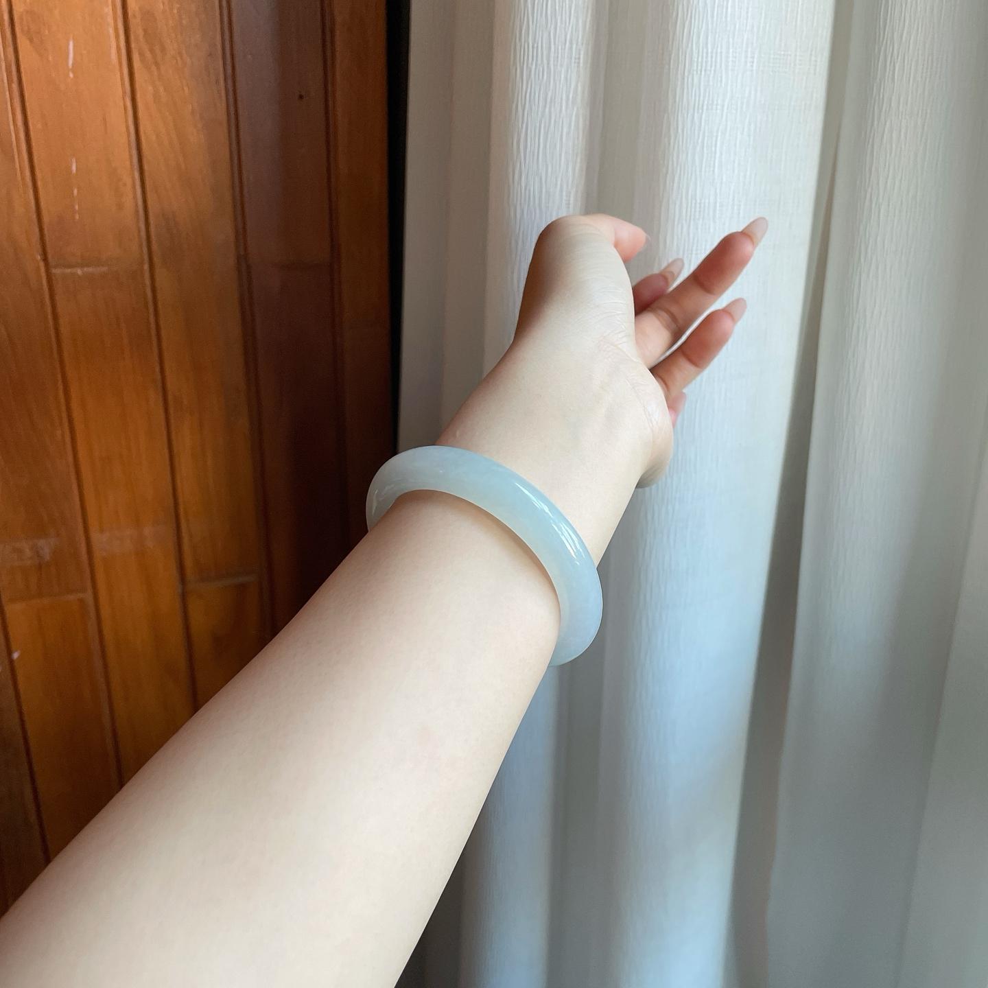 糯冰白月光翡翠平安镯（55.5mm）（yc277404）