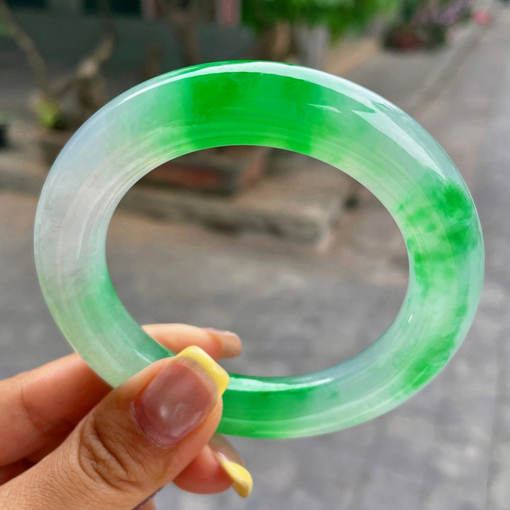 胖圆条     冰种飘阳绿圆条手镯57圈      天然缅甸A货翡翠（yc378729）
