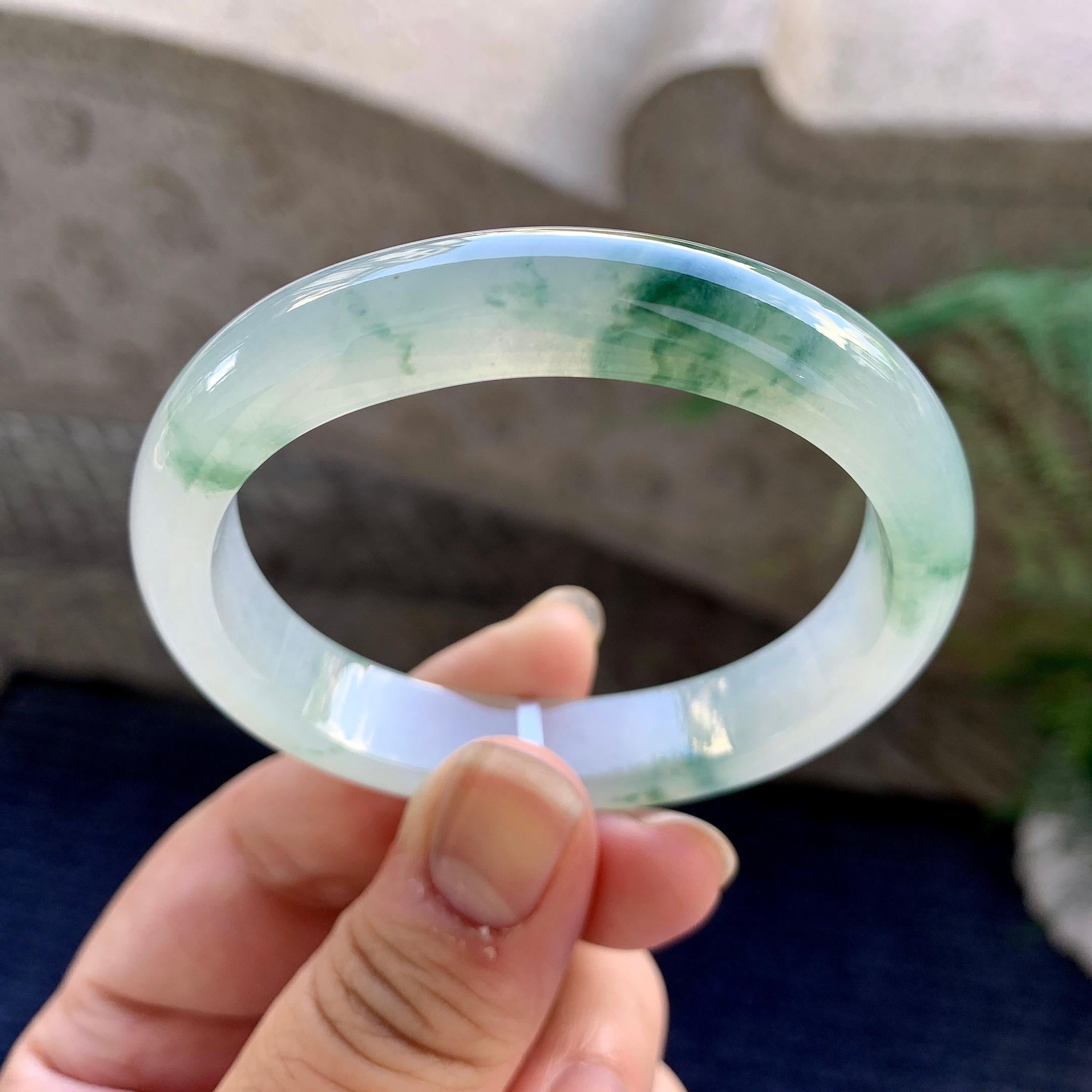 糯冰种飘花贵妃手镯（53.6mm）（yc223260）