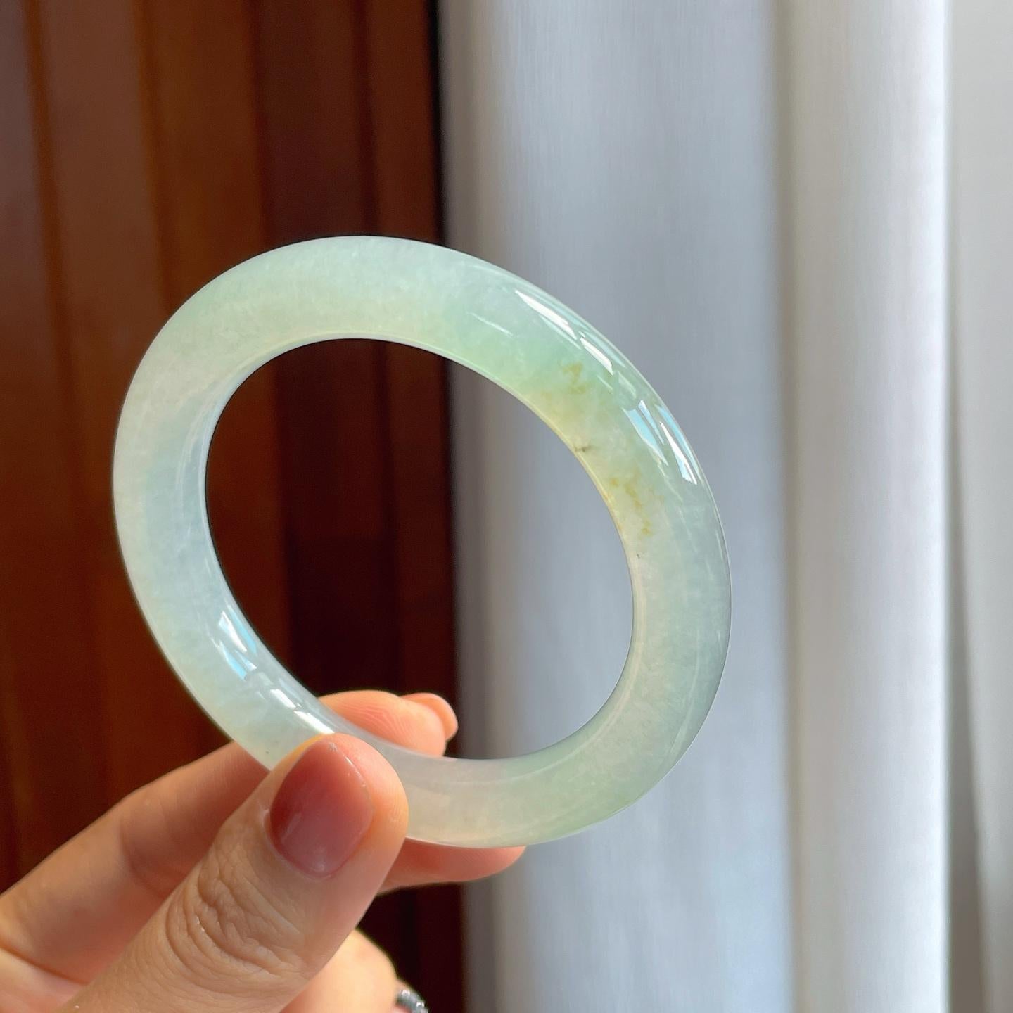 冰种带洒金翡翠圆条手镯（54mm）（yc276514）